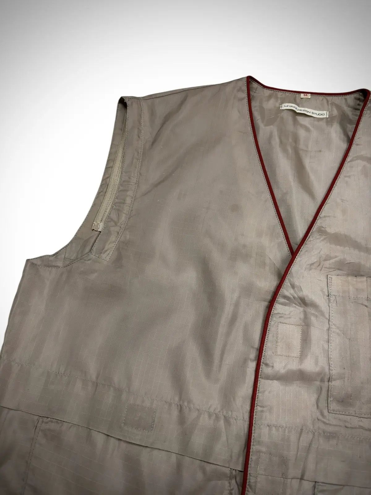 Issey Miyake ©81 RARE ARCHIVE MUSEUM VEST MIYAKE STUDIO SONY STEVE JOBS Size US M / EU 48-50 / 2 - 7 Thumbnail