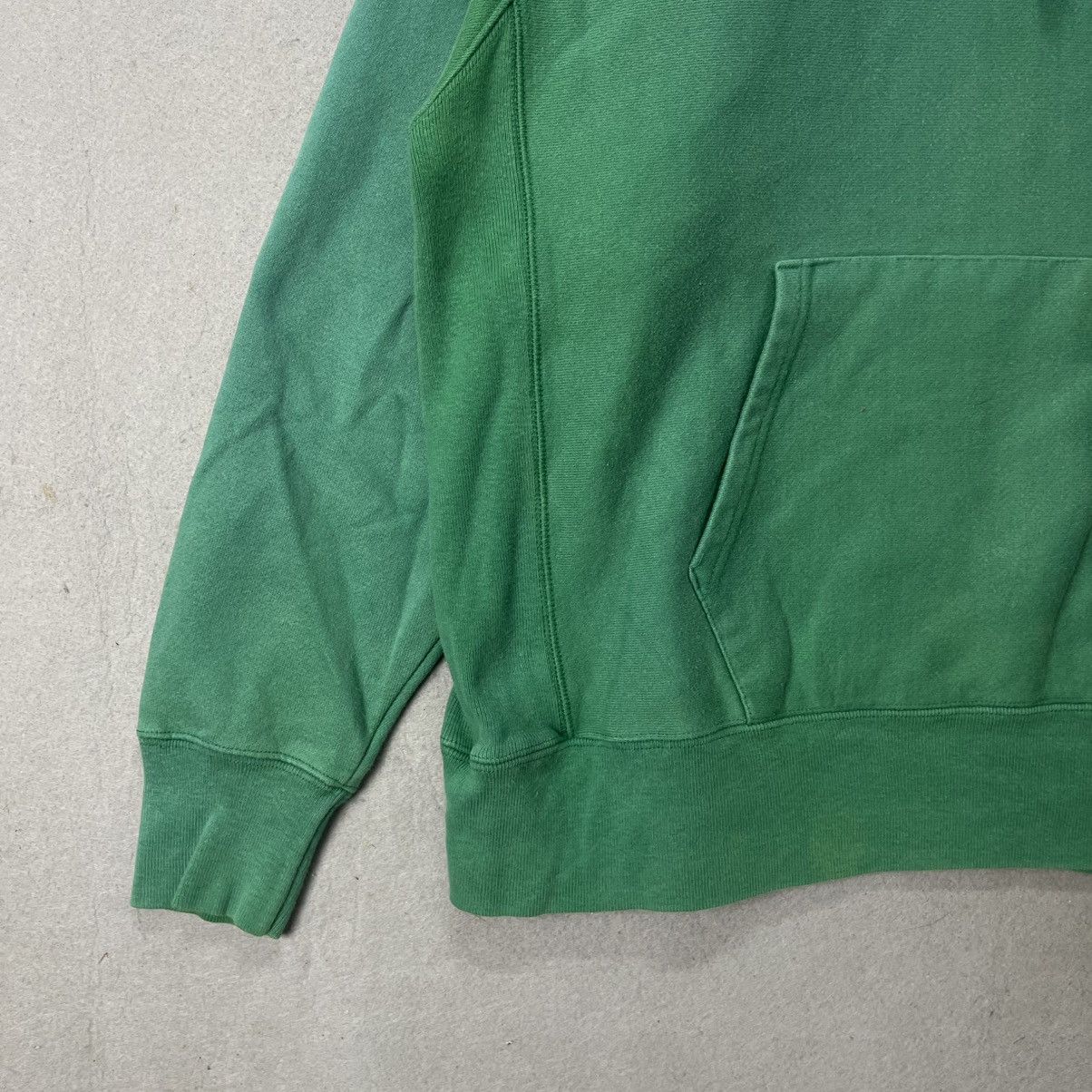 Champion Champion Reverse Weave “VETERAN” Hoodie – Green (Size XL) Size US XL / EU 56 / 4 - 5 Thumbnail