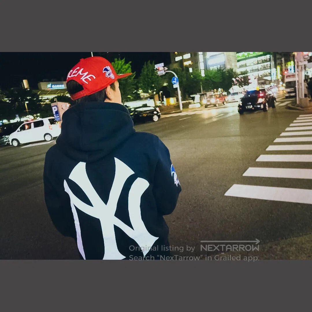 Supreme supreme x yankees hooded sweatshirt. Size US L / EU 52-54 / 3 - 9 Thumbnail