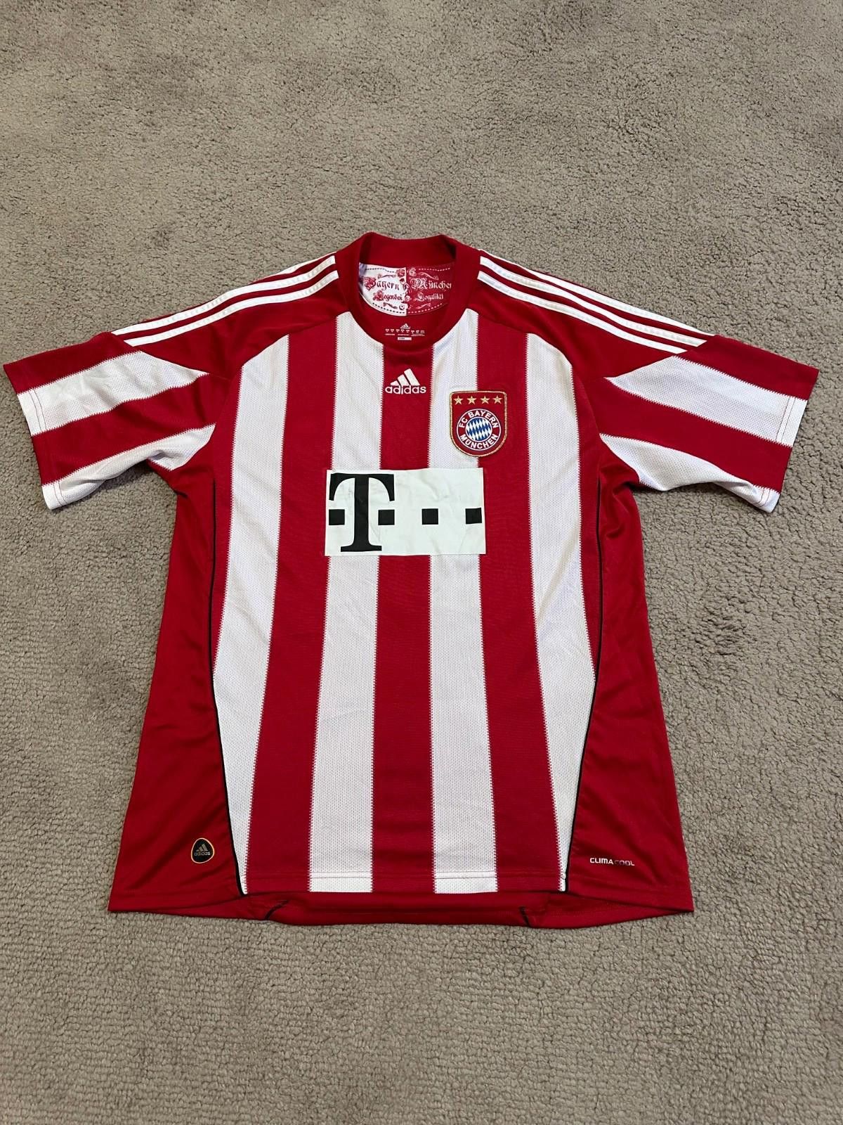 Adidas Bayern Munchen 2010 #18 Klose Adidas Shirt Football SIGNATUR Size US XL / EU 56 / 4 - 1 Thumbnail