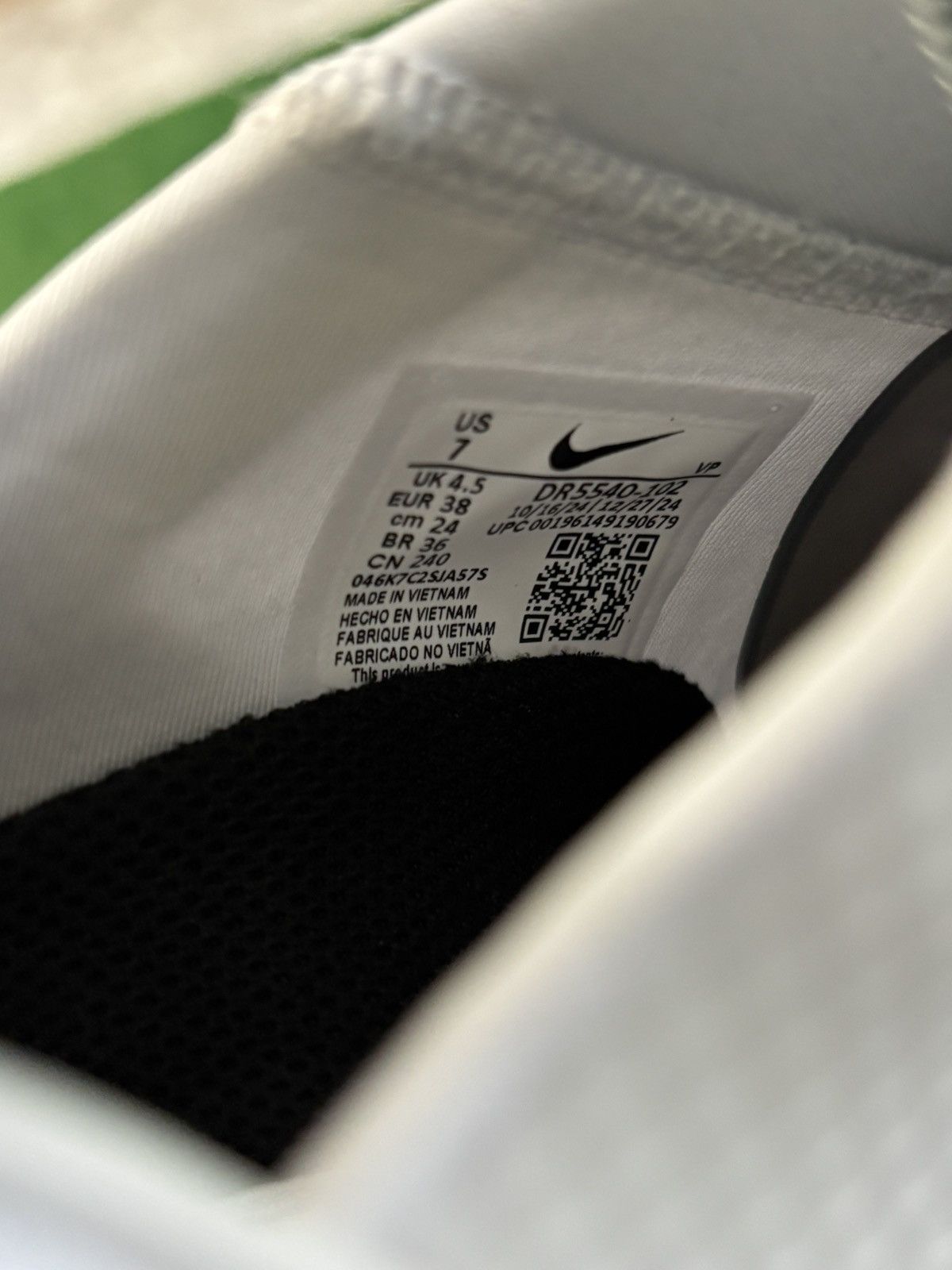 Nike Nike Womens Go FlyEase Size US 7 / IT 37 - 7 Thumbnail
