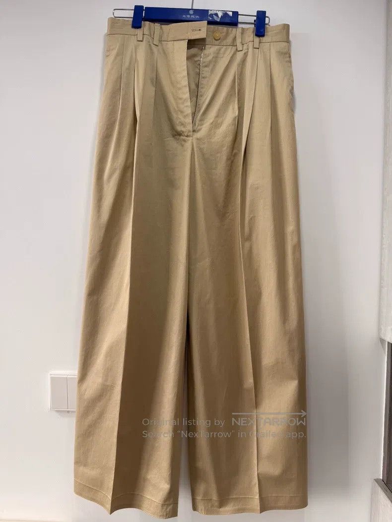 The Row The Row size 6 Thin beige slacks Size 25" / US 0 / IT 36 - 1 Thumbnail