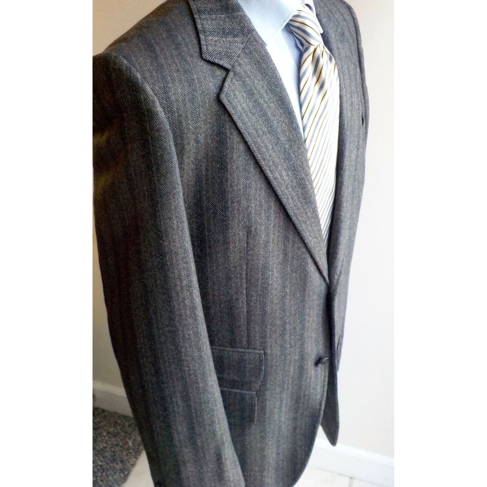 Vintage HUGO Boss Red Label Modern Slim Fit 2 Button Blazer 42R Black Navy Cream Wool Tweed Blazer Mens Size 42R - 3 Thumbnail