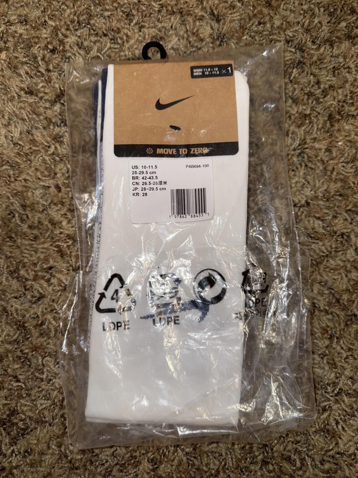 Nike Nike Men’s Tottenham Hotspur F.C. 2025-2026 Home Vapor Strike Knee-High Soccer Socks Sample Size ONE SIZE - 9 Thumbnail