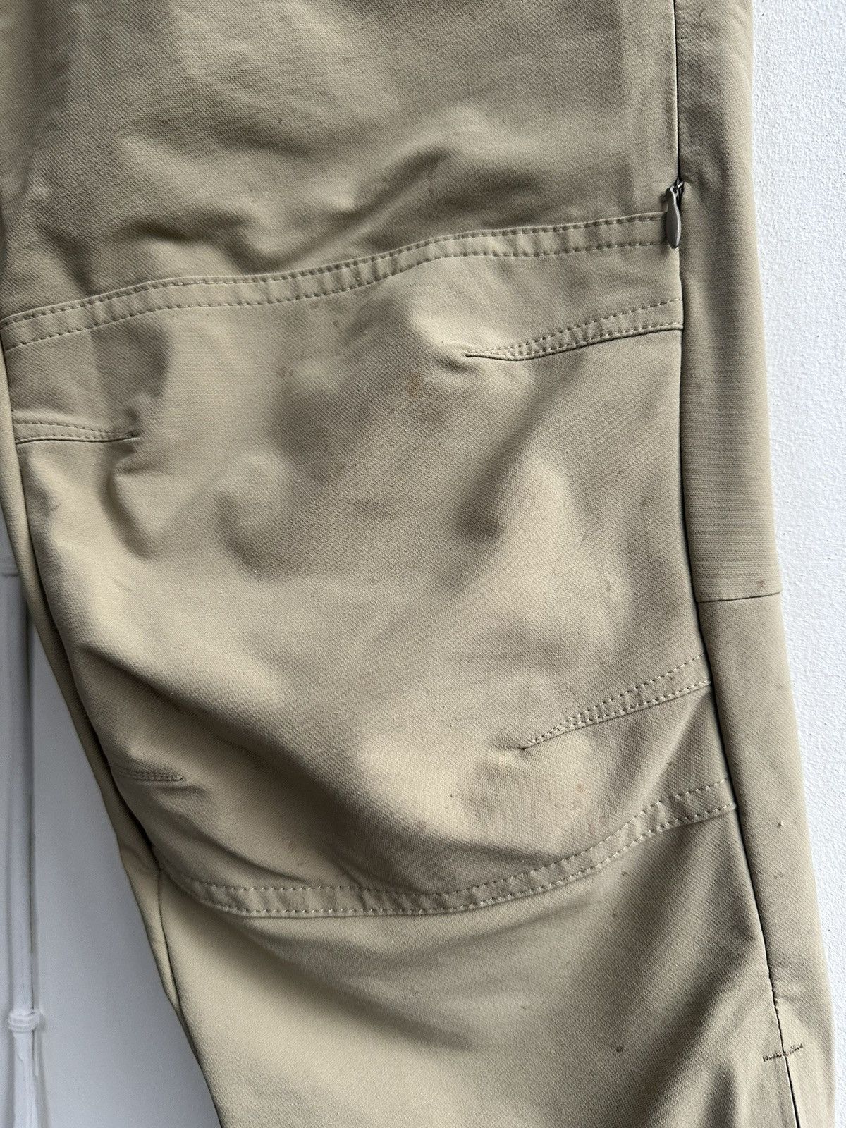 Mountain Hardwear Mountain Hardwear Lightweight Hiking Pants Size US 32 / EU 48 - 13 Thumbnail