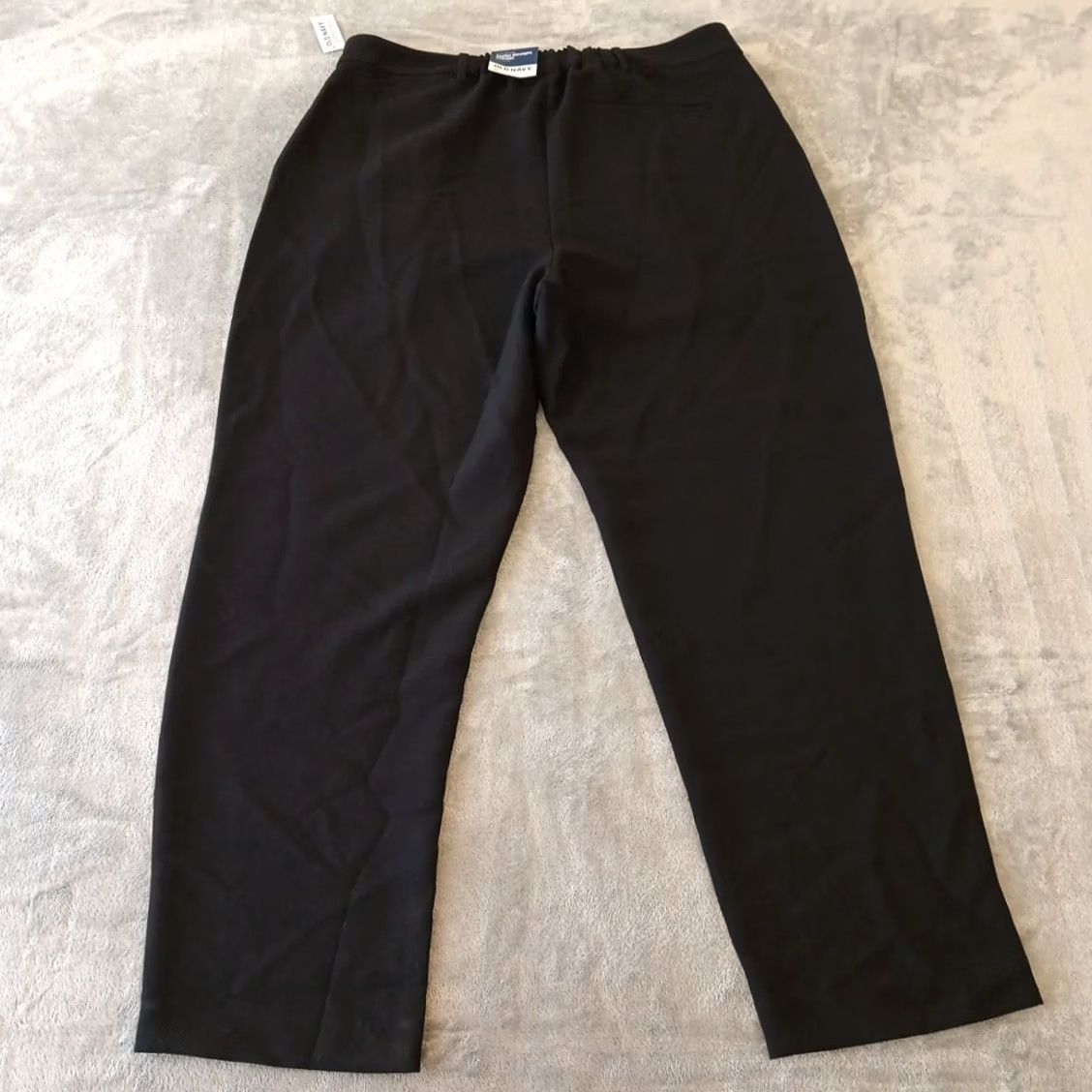 Old Navy Old Navy Pants Womens XL Black Taylor Straight Pleated Dress Pants Elastic Pockets 36x30 Regular"} Size 40" / US 18 - 7 Thumbnail
