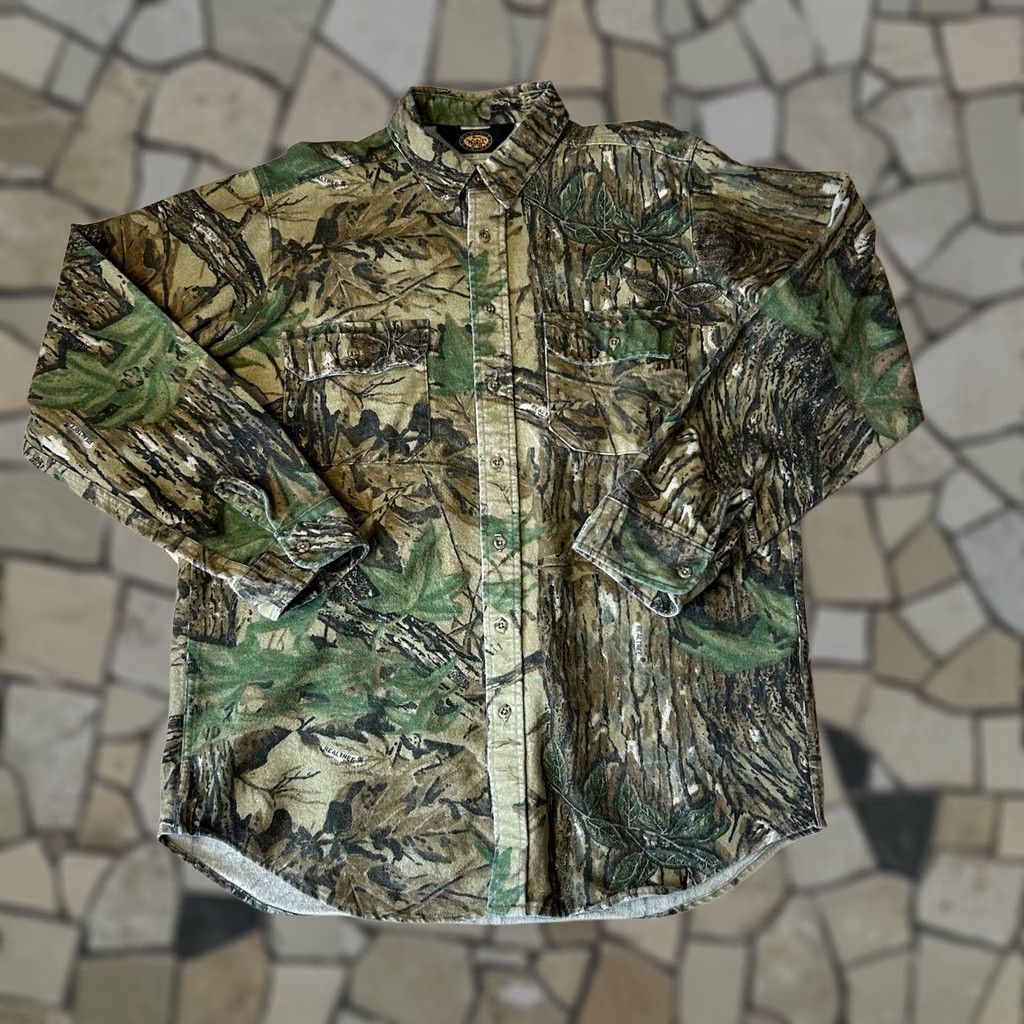 Vintage VINTAGE Woolrich Shirt USA Made Men's Large Tree Camo Button Up Casual Workwear Hunting Size US L / EU 52-54 / 3 - 1 Thumbnail