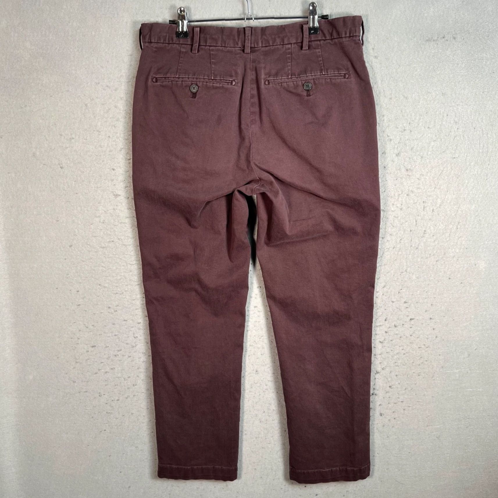 Uniqlo Uniqlo Mens Chino Pants Slim Fit Burgundy Cotton Blend 34 Casual Tailored 32 in Inseam 27 in Size US 34 / EU 50 - 2 Thumbnail