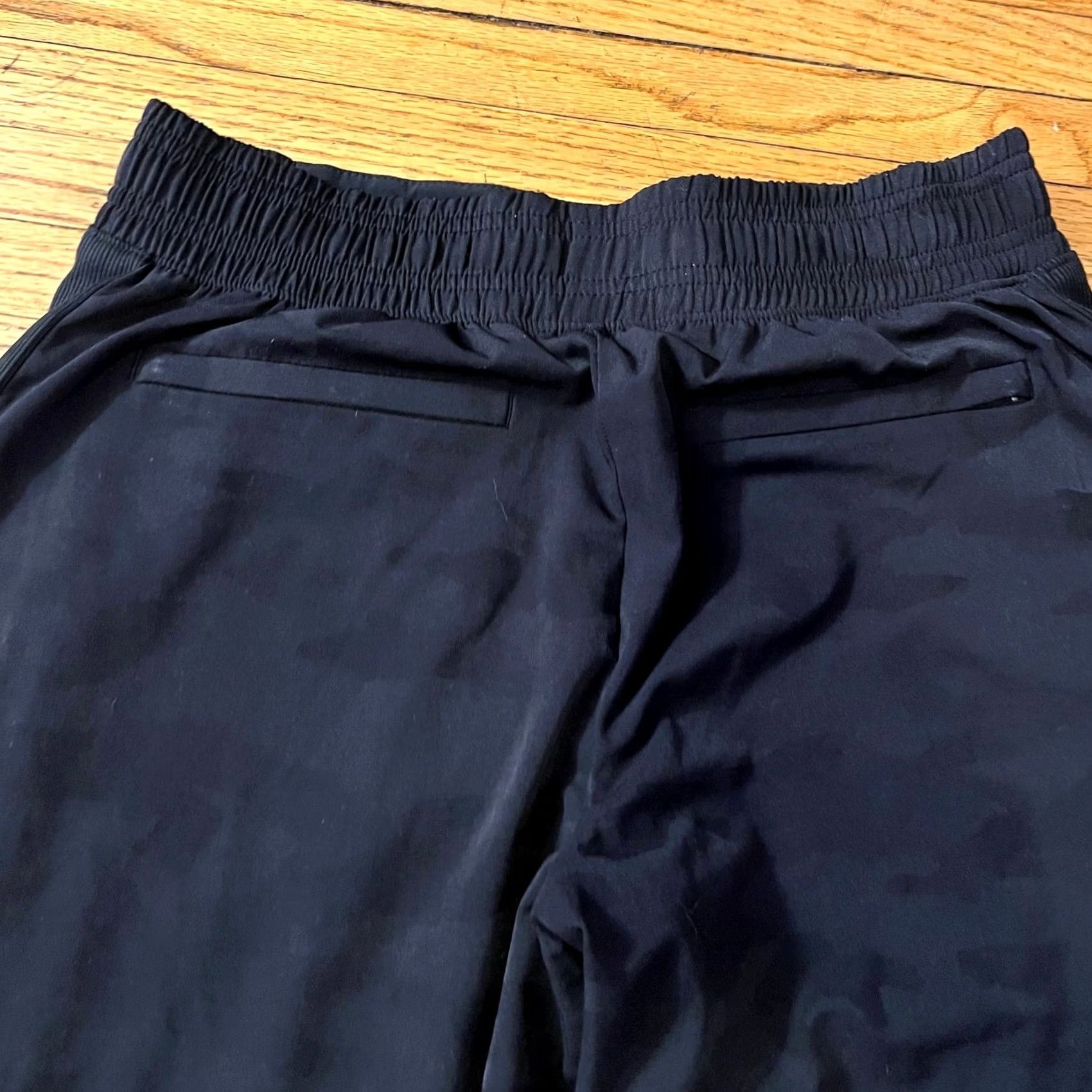 Athleta Athleta Pants Womens 4 Black High Rise Brooklyn Lined Camo Jogger 985549 Size 27" / US 4 / IT 40 - 4 Thumbnail