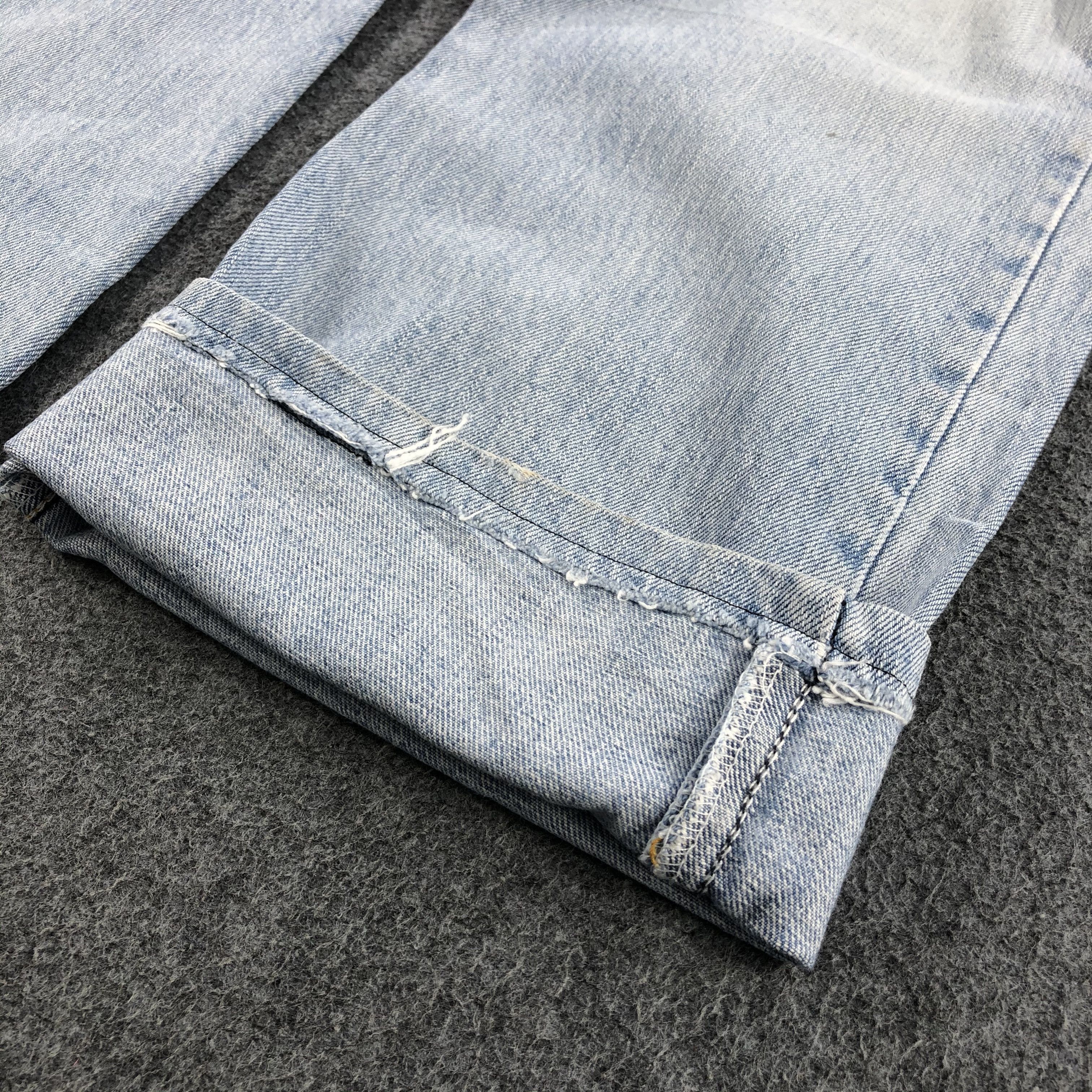 Levi's × Vintage Vintage 90s Light Wash Levis 501 Jeans-JM1020 Size US 34 / EU 50 - 6 Thumbnail