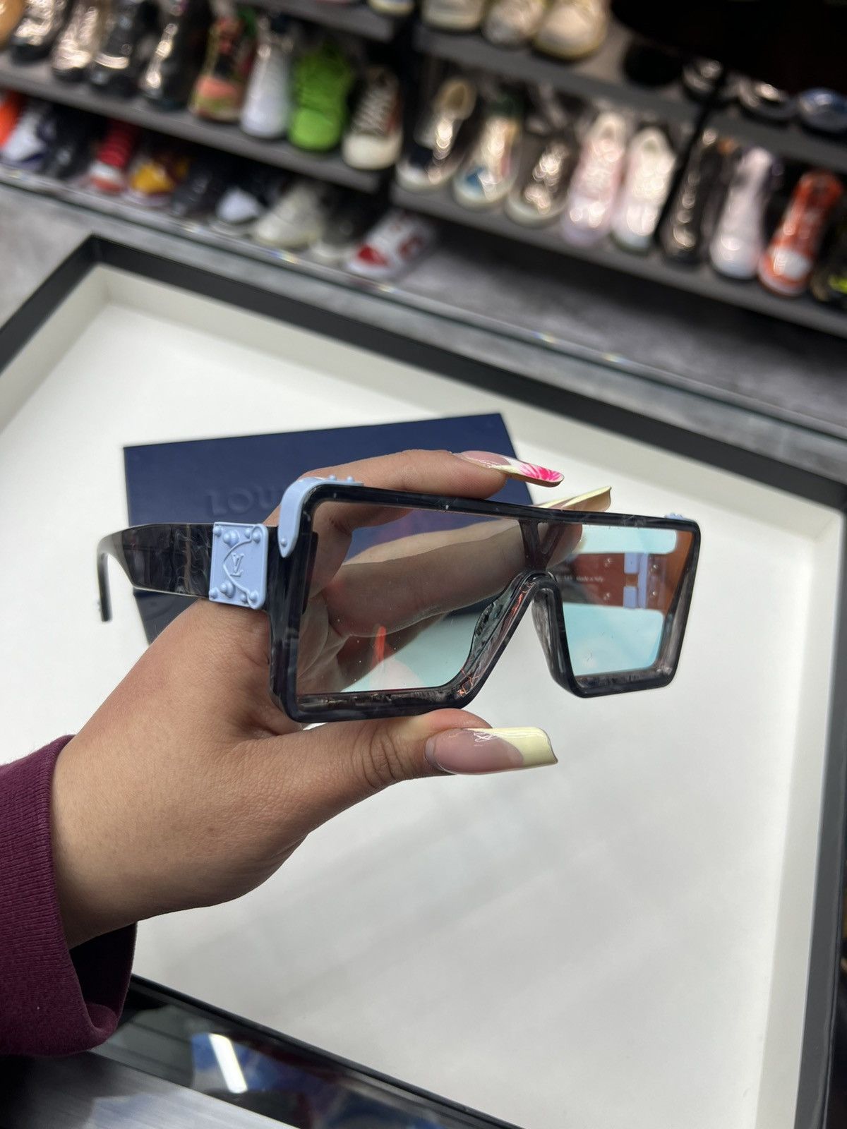 Louis Vuitton Louis Vuitton Dayton Glasses Size ONE SIZE - 7 Thumbnail
