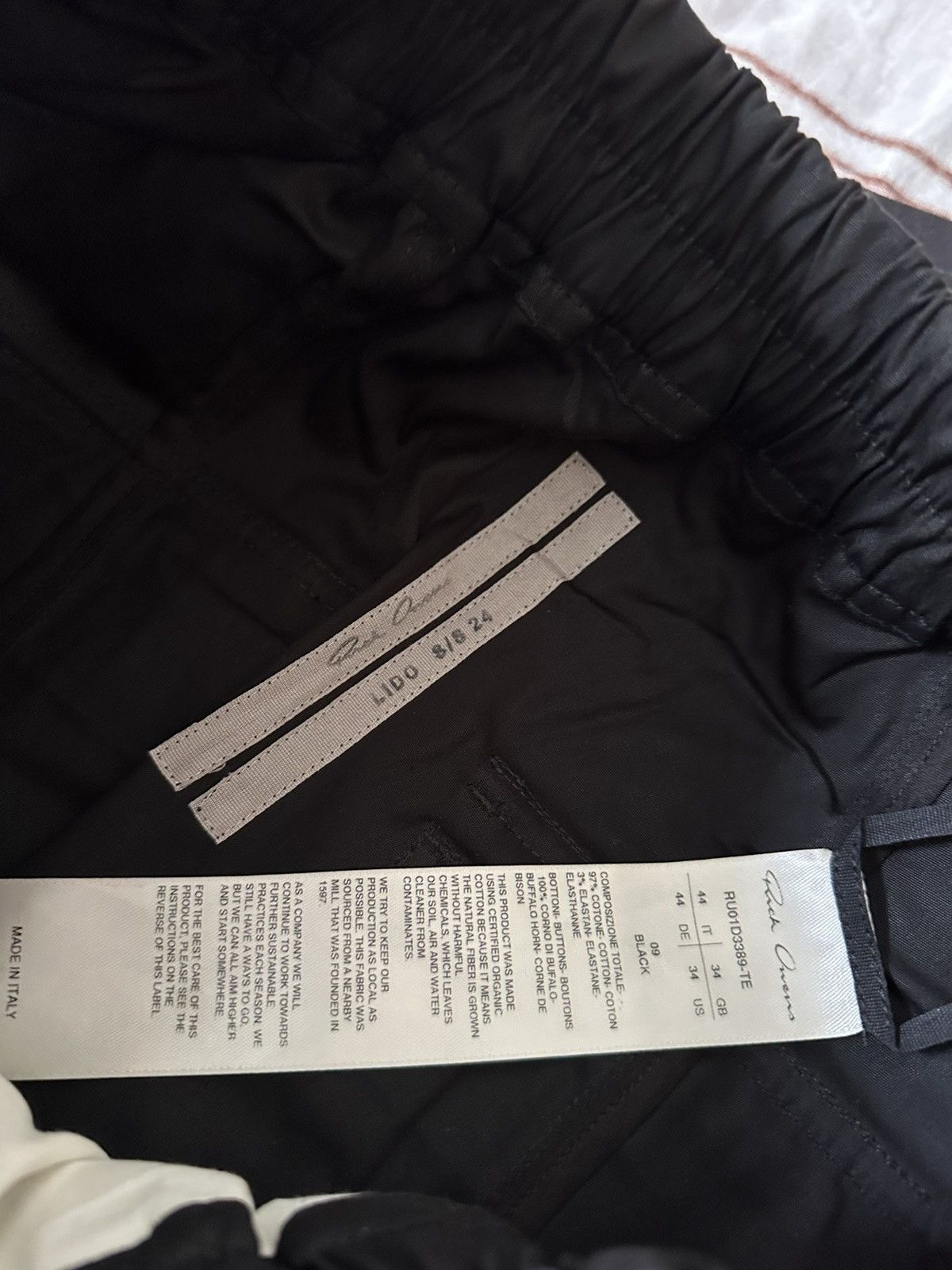 Rick Owens RARE SIZE RICK OWENS CARGO SHORTS Size US 28 / EU 44 - 12 Thumbnail