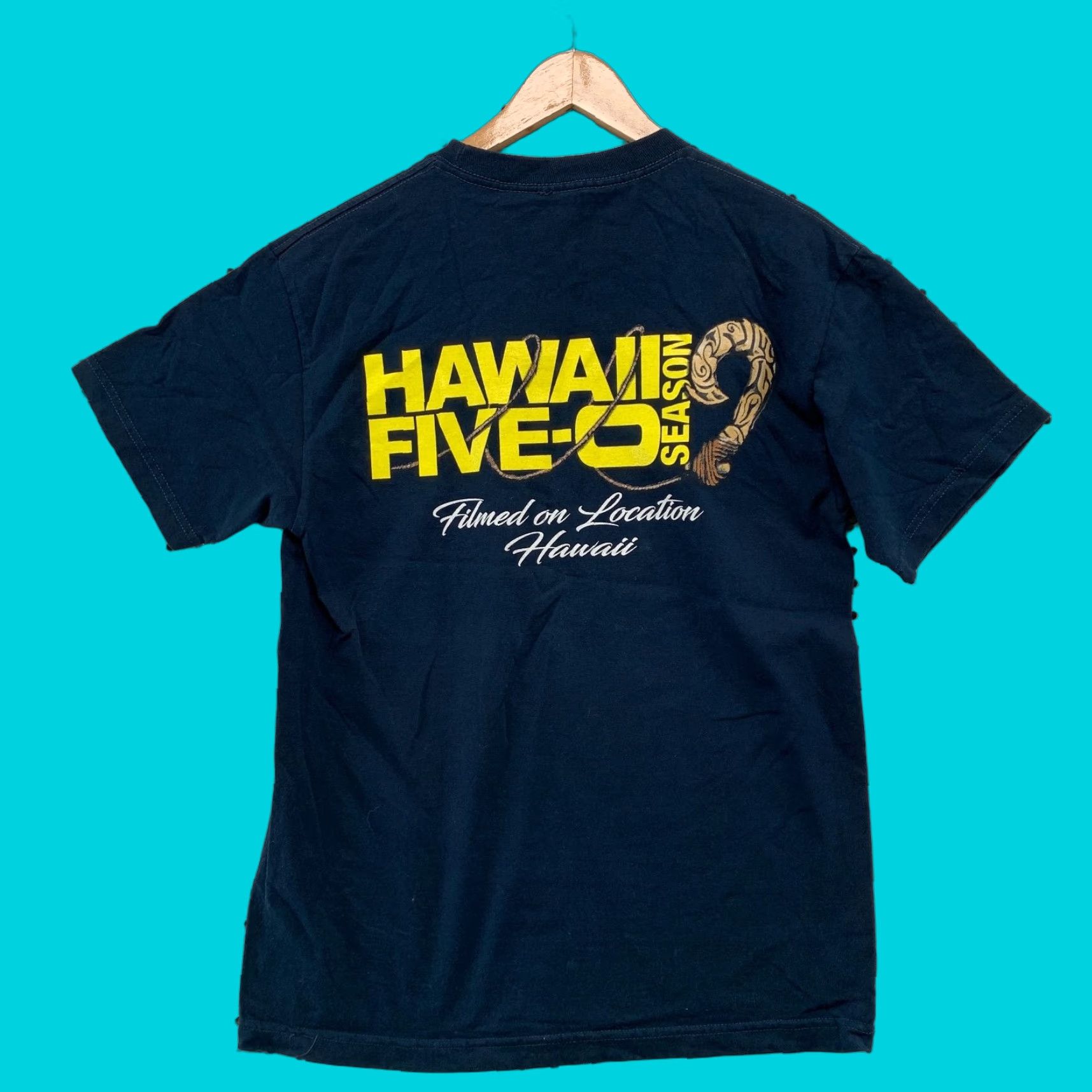 Gildan Hawaii Five O Film Crew Shirt Mens Medium Blue TV Show Promo Season 9 Size US M / EU 48-50 / 2 - 1 Thumbnail