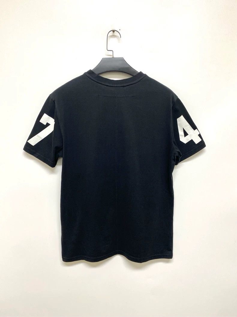 Givenchy Givenchy Classic Shark Print Short Sleeve T-Shirt Black L Size US L / EU 52-54 / 3 - 8 Thumbnail