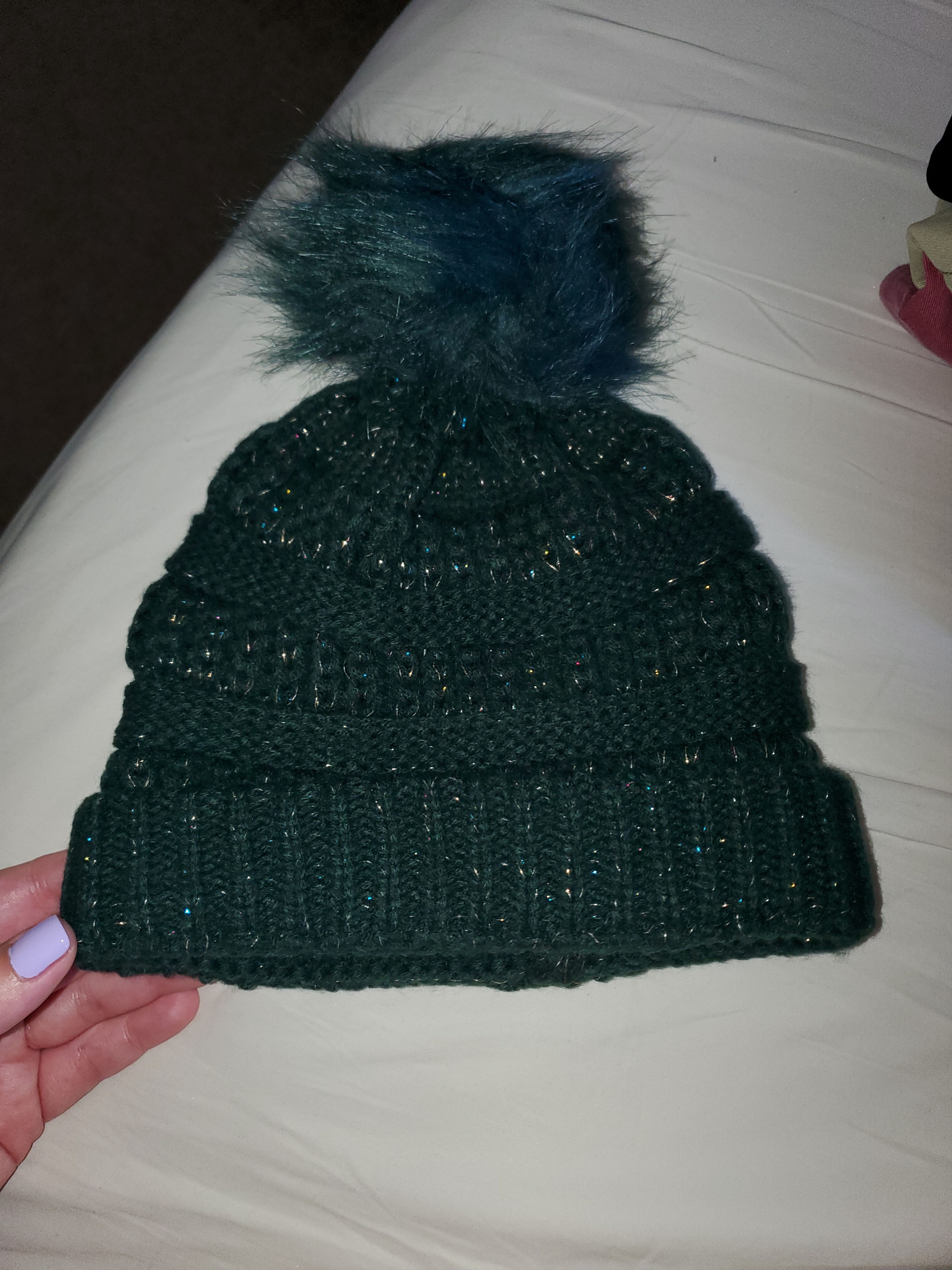 Other Dark green sparkly beanie with pom pom Size ONE SIZE - 1 Thumbnail