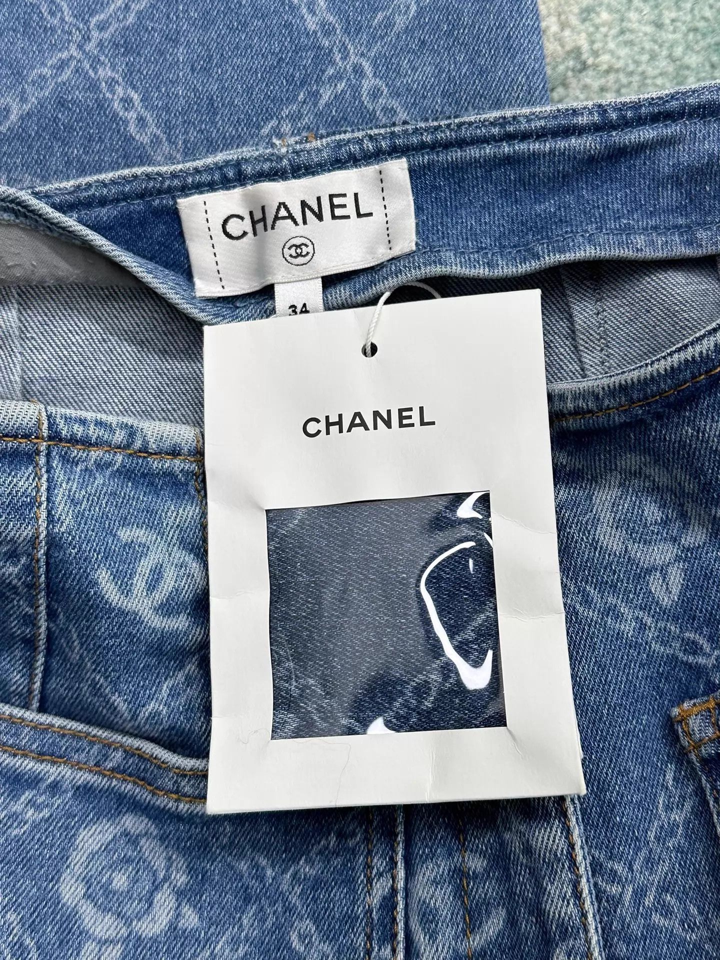 Chanel Chanel 23A Camellia Flared Jeans 34 NWT Size 25" / US 0 / IT 36 - 3 Thumbnail