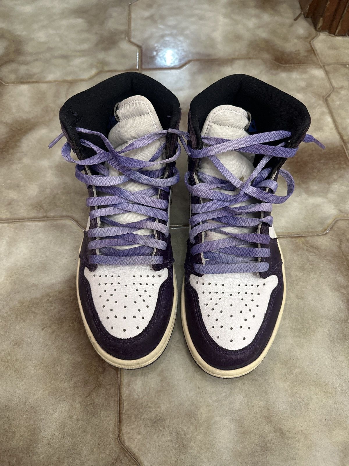 Nike air jordan retro high court purple