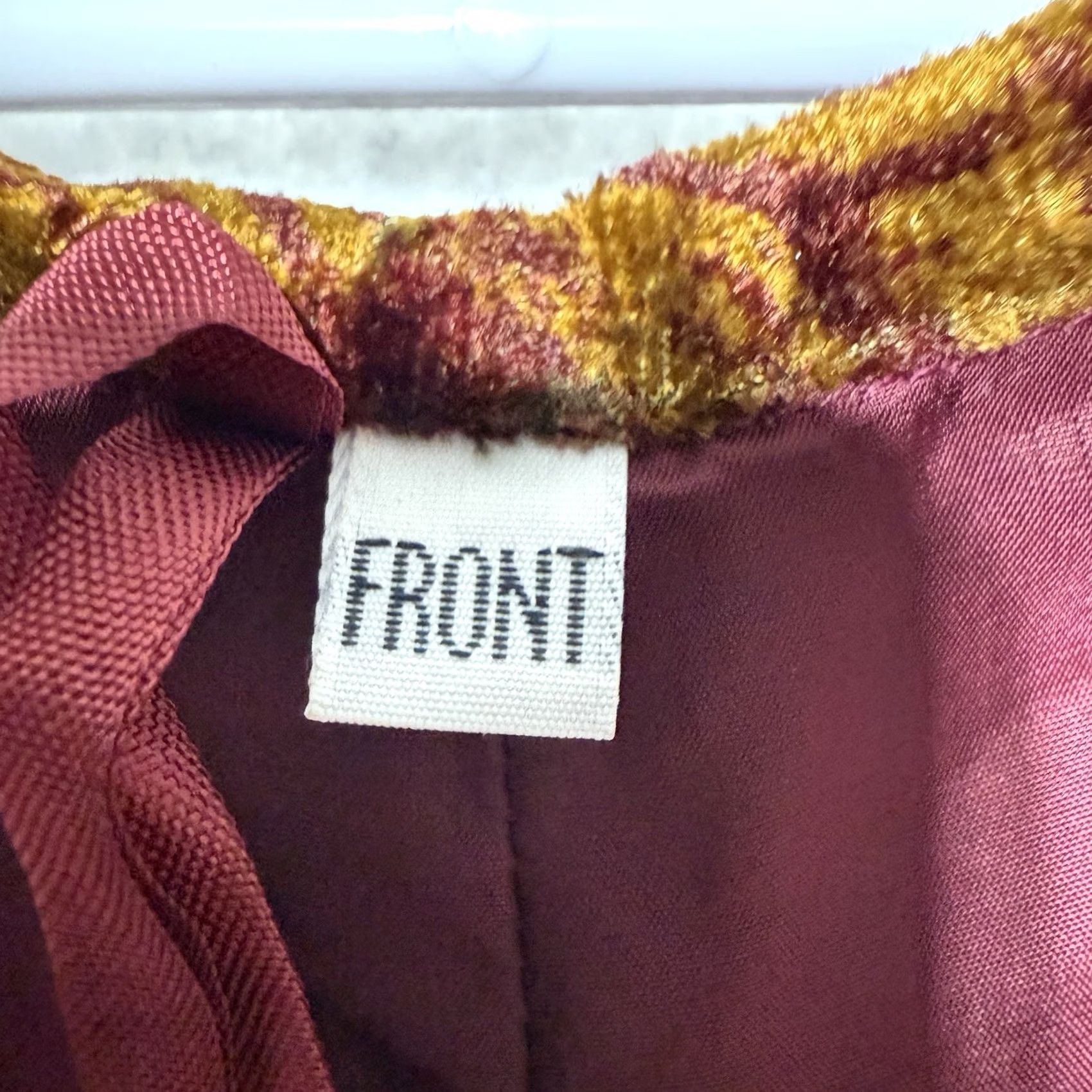 Oscar De La Renta VTG Oscar de la Renta Pink Label 2 Piece Crushed Velvet Union Made Outfit Top & Pants Set Women 1990s Burgundy Gold Velvet Eveningwear USA reads* Size ONE SIZE - 7 Thumbnail