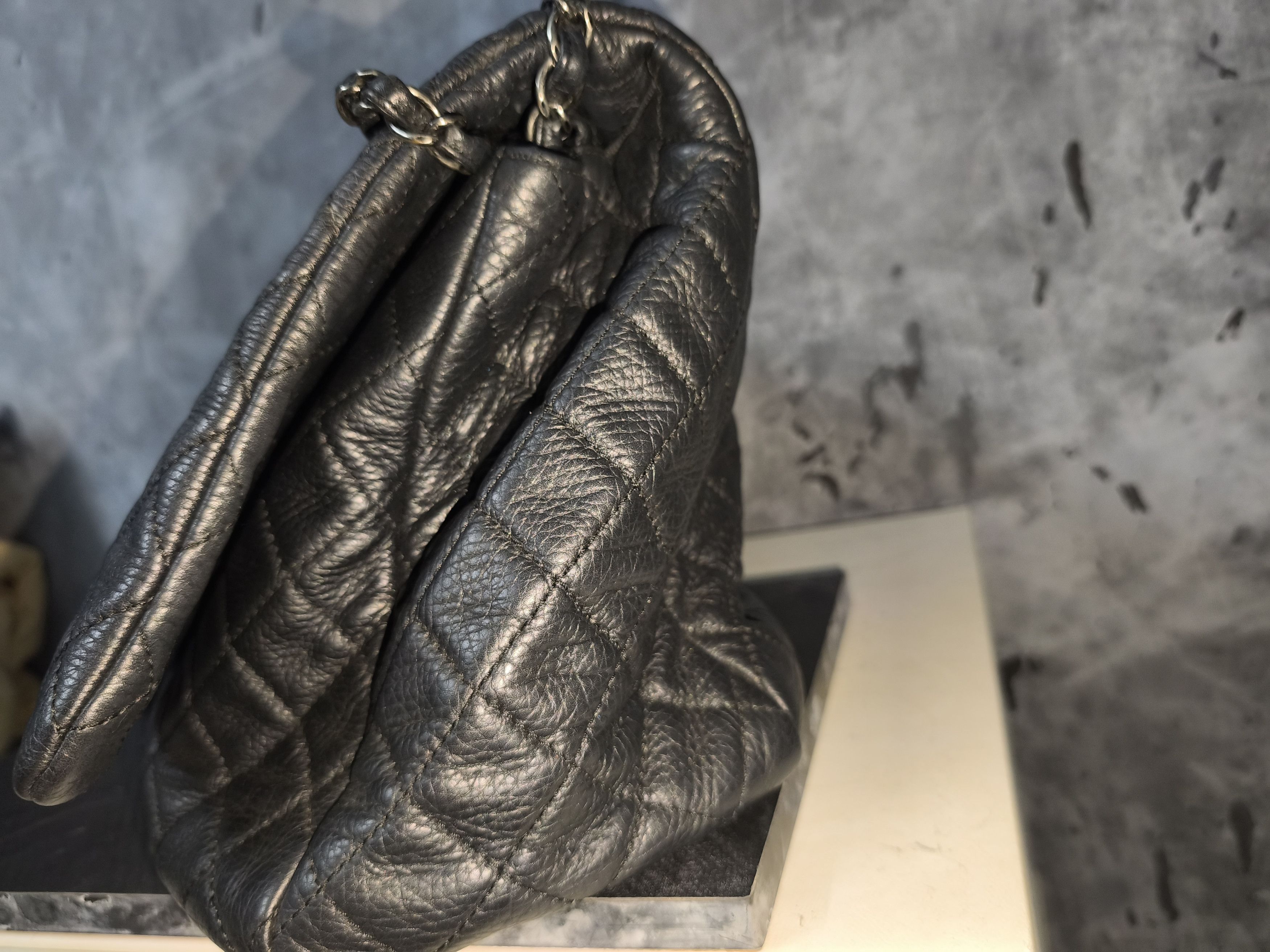 Chanel Chanel XXL airline flap bag (charcoal) Size ONE SIZE - 5 Thumbnail