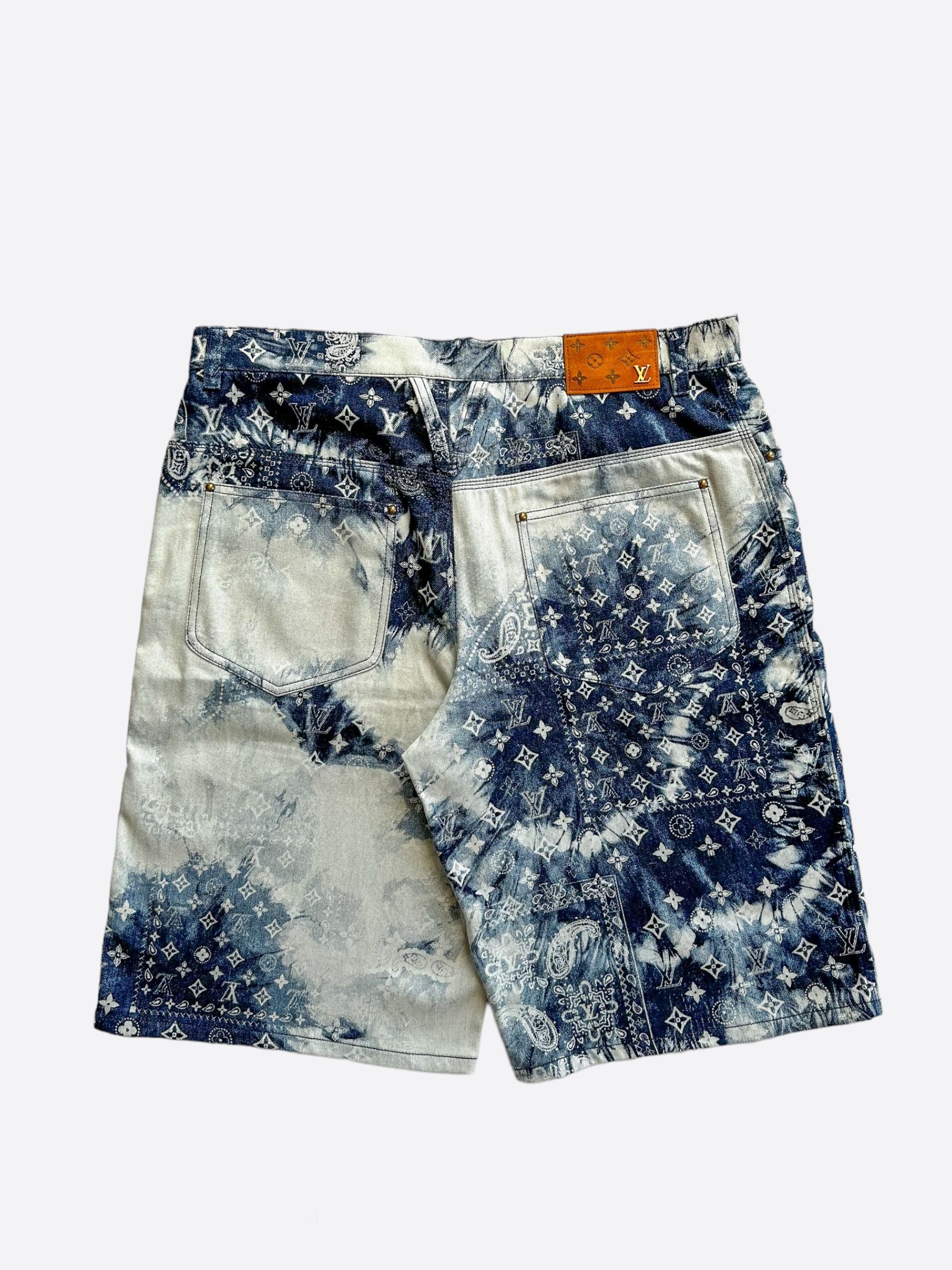 Louis Vuitton Louis Vuitton Blue Bleached Bandana Monogram Denim Shorts Size US 36 / EU 52 - 2 Thumbnail