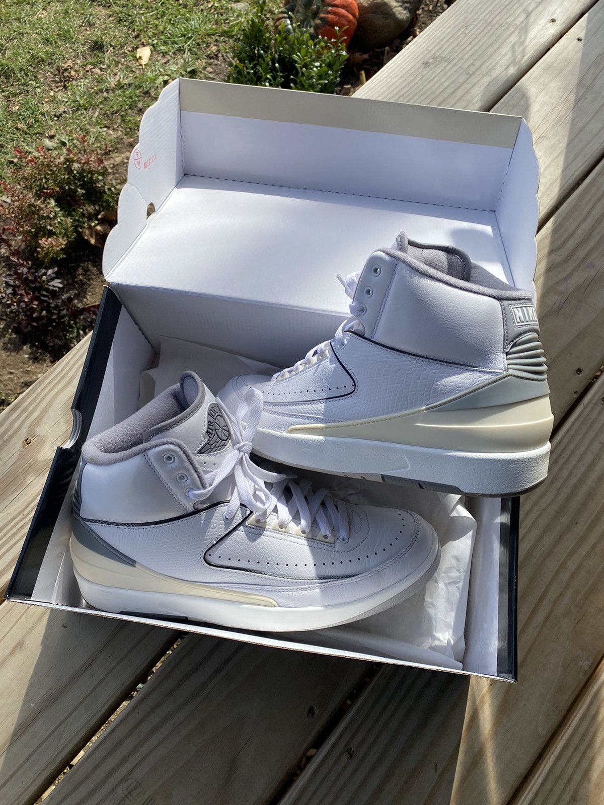 Jordan Brand Jordan retro 2 cement grey 10m Size US 10 / EU 43 - 1 Thumbnail
