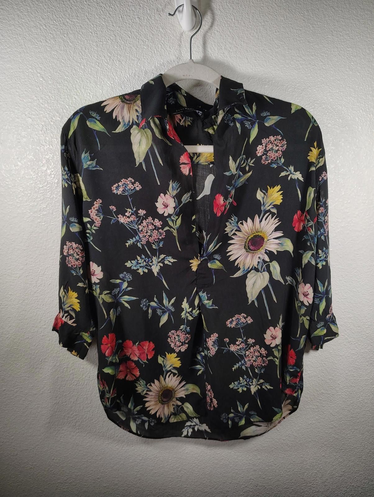 Zara ZARA BLOUSE TUNIC BLACK FLORAL MULTICOLORED 3/4 SLEEVES femi Size S / US 4 / IT 40 - 1 Thumbnail