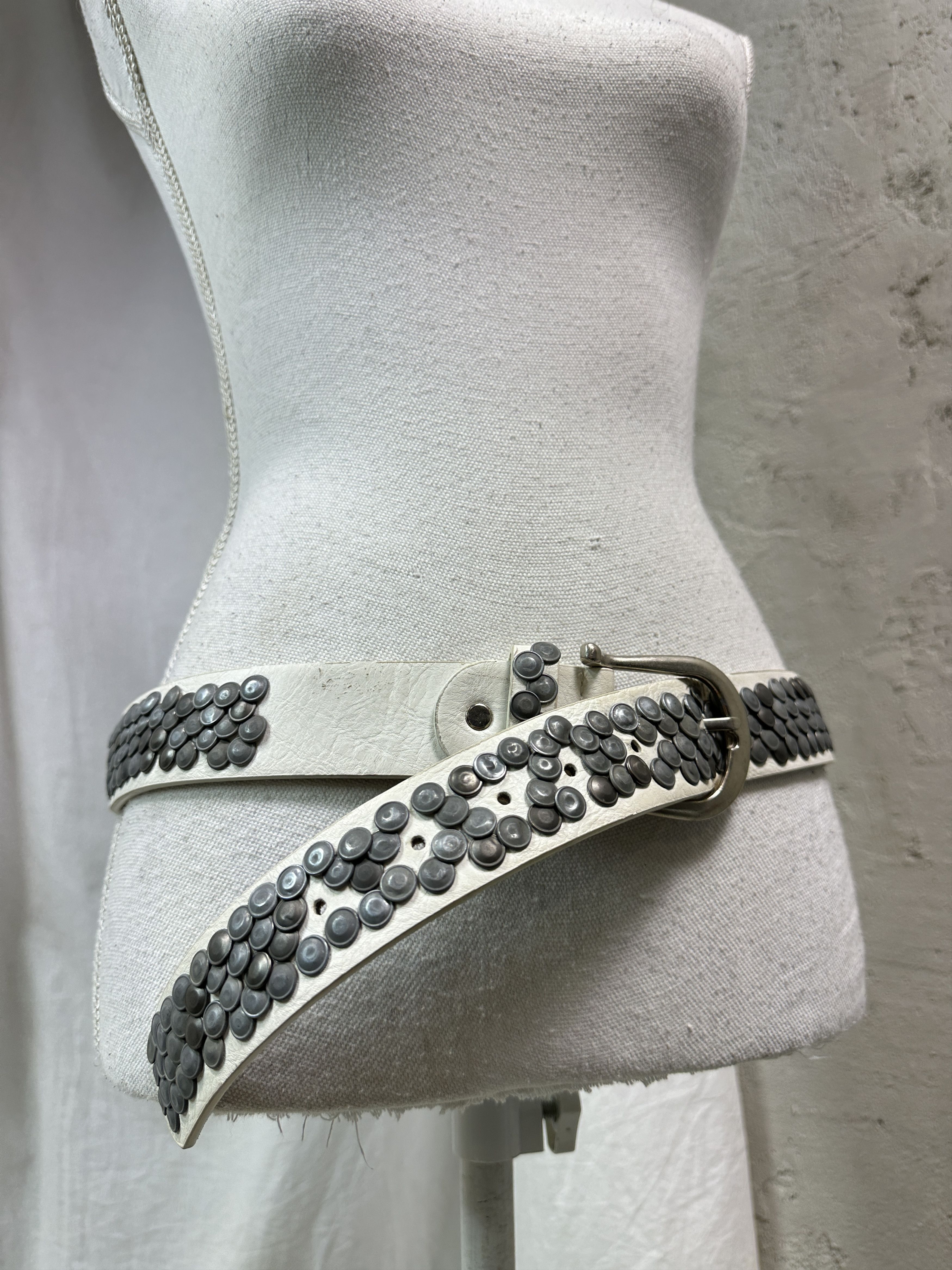 Vintage Vintage Avant Garde Grunge Studded Belt 00s Size ONE SIZE - 1 Thumbnail