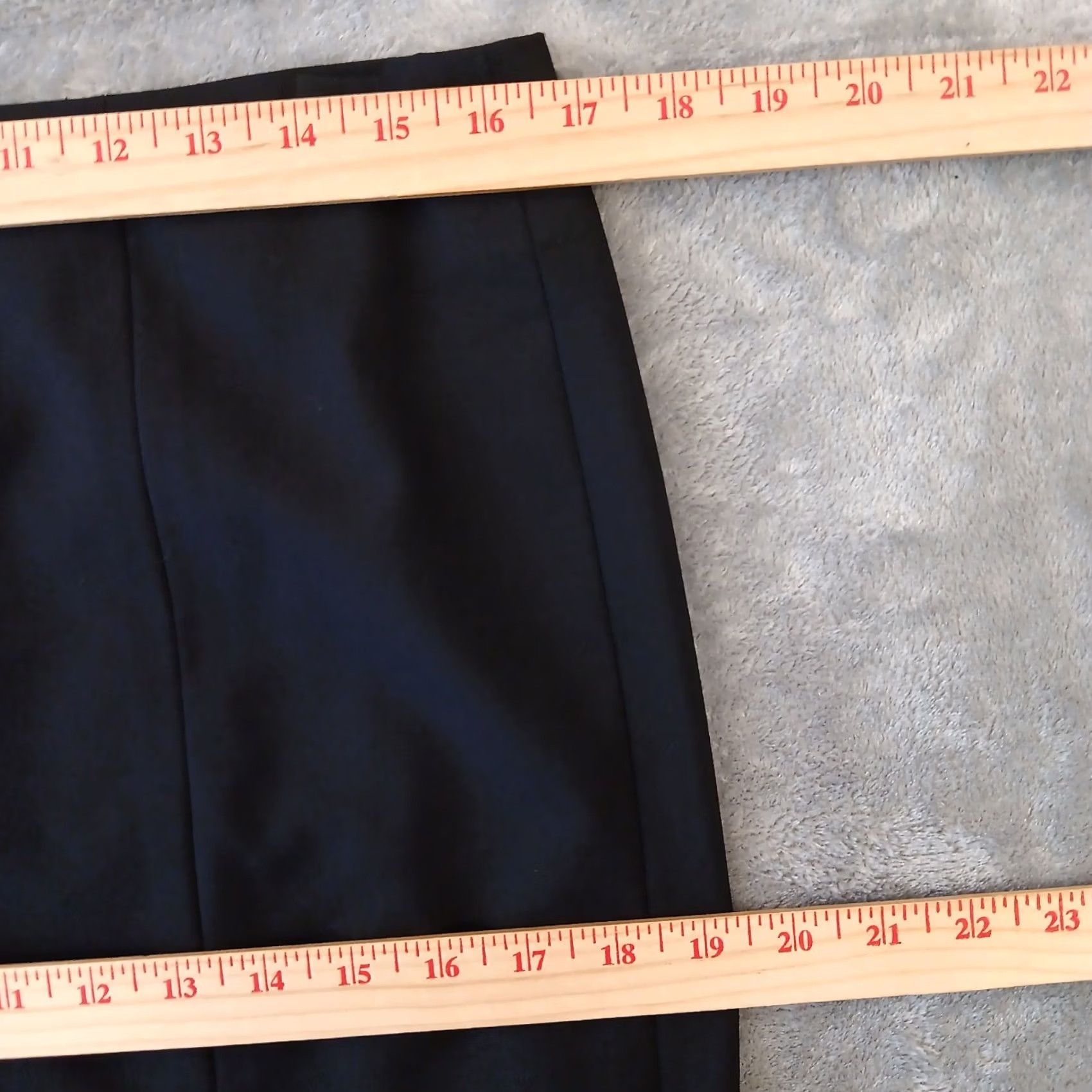 Theory Theory Skirt Women Size 12 Black Midi Pencil Double Slit Lined Wool Blend Size 34" / US 12 / IT 48 - 3 Thumbnail