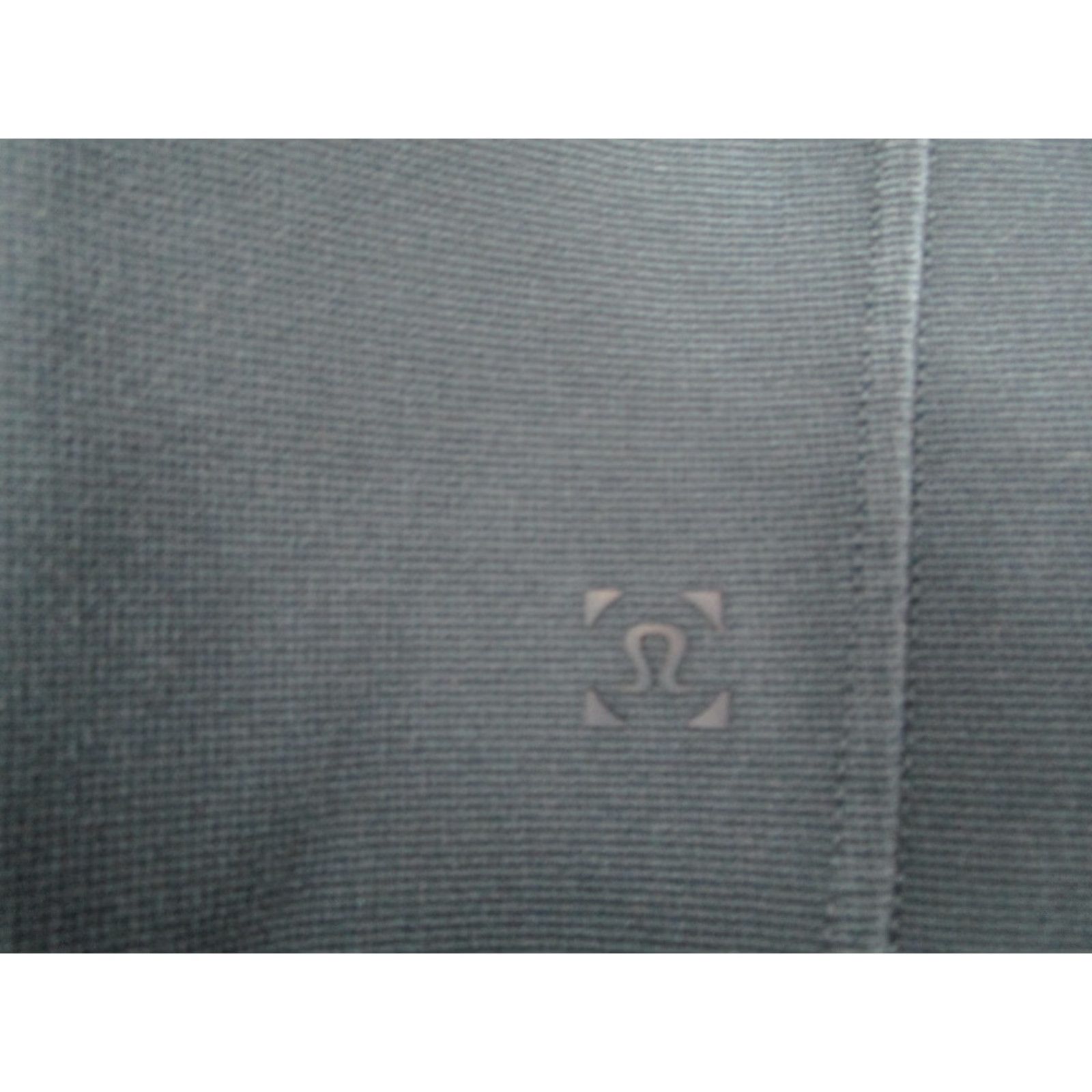 Lululemon Lululemon Jacket Mens L Blue Full Zip Mock Neck 2 Pockets Reflective Logo Size US L / EU 52-54 / 3 - 4 Thumbnail