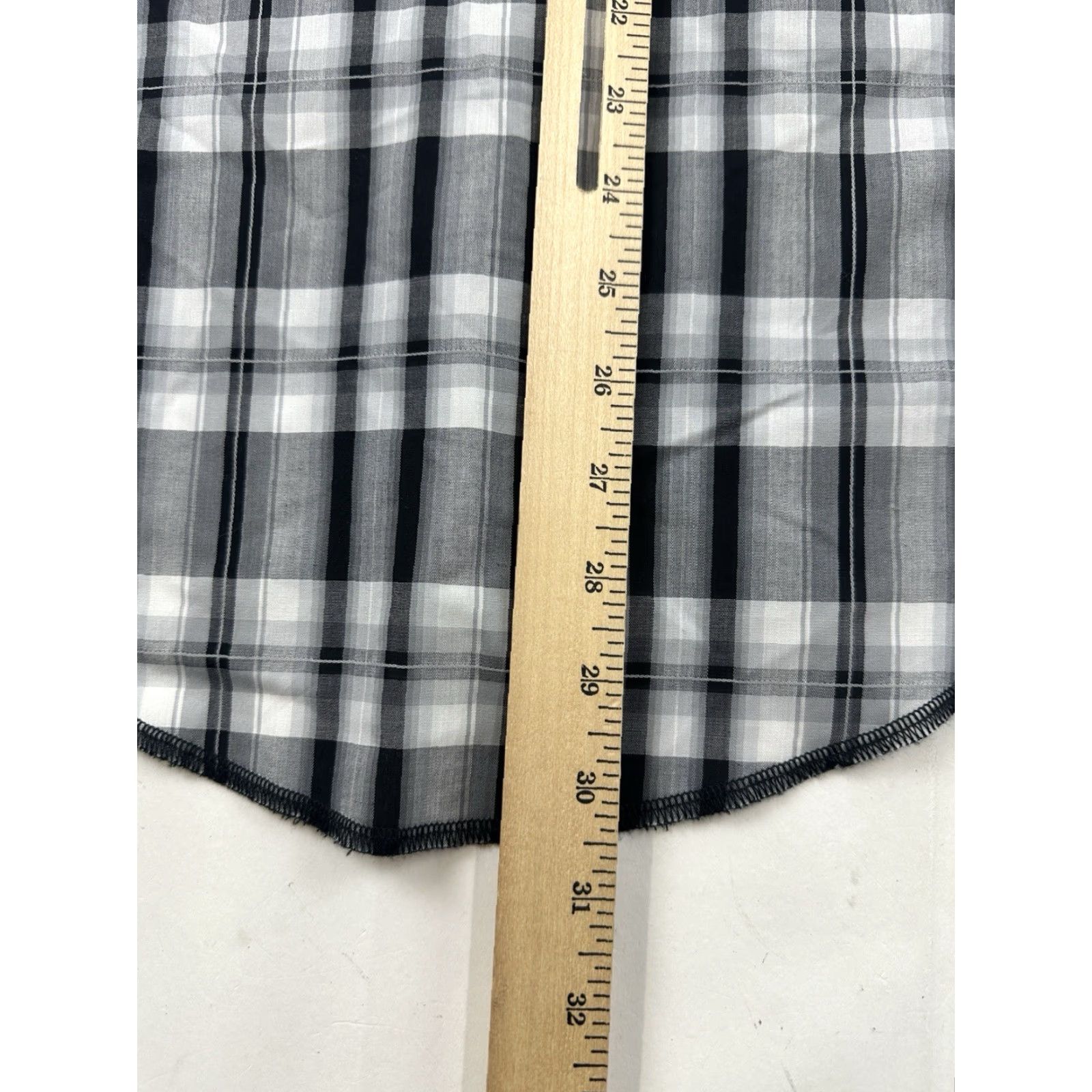 Wrangler VINTAGE Wrangler Shirt Mens Small Black Gray White Plaid Western Pearl Snap Short Sleeve Mens Size US S / EU 44-46 / 1 - 6 Thumbnail