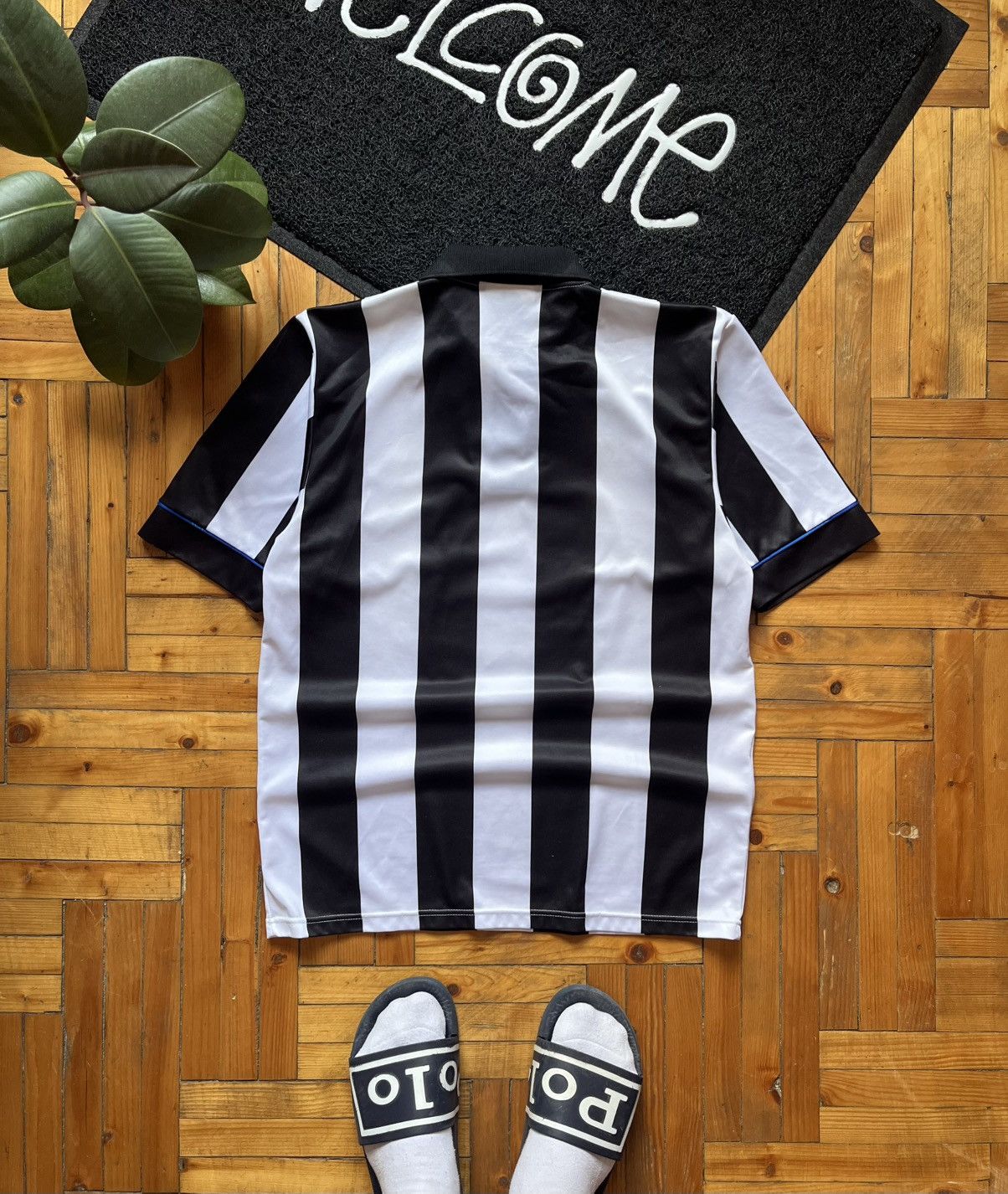 Asics Newcastle United 1993-1995 Home Football Asics Soccer Jersey Size US M / EU 48-50 / 2 - 6 Thumbnail