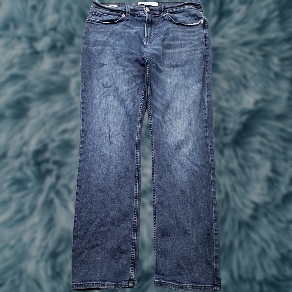 Calvin Klein Calvin Klein Jeans Womens 32x32 Blue Denim Medium Wash Streetwear Straight Leg Jeans Size 24" / US 00 / IT 34 - 1 Thumbnail