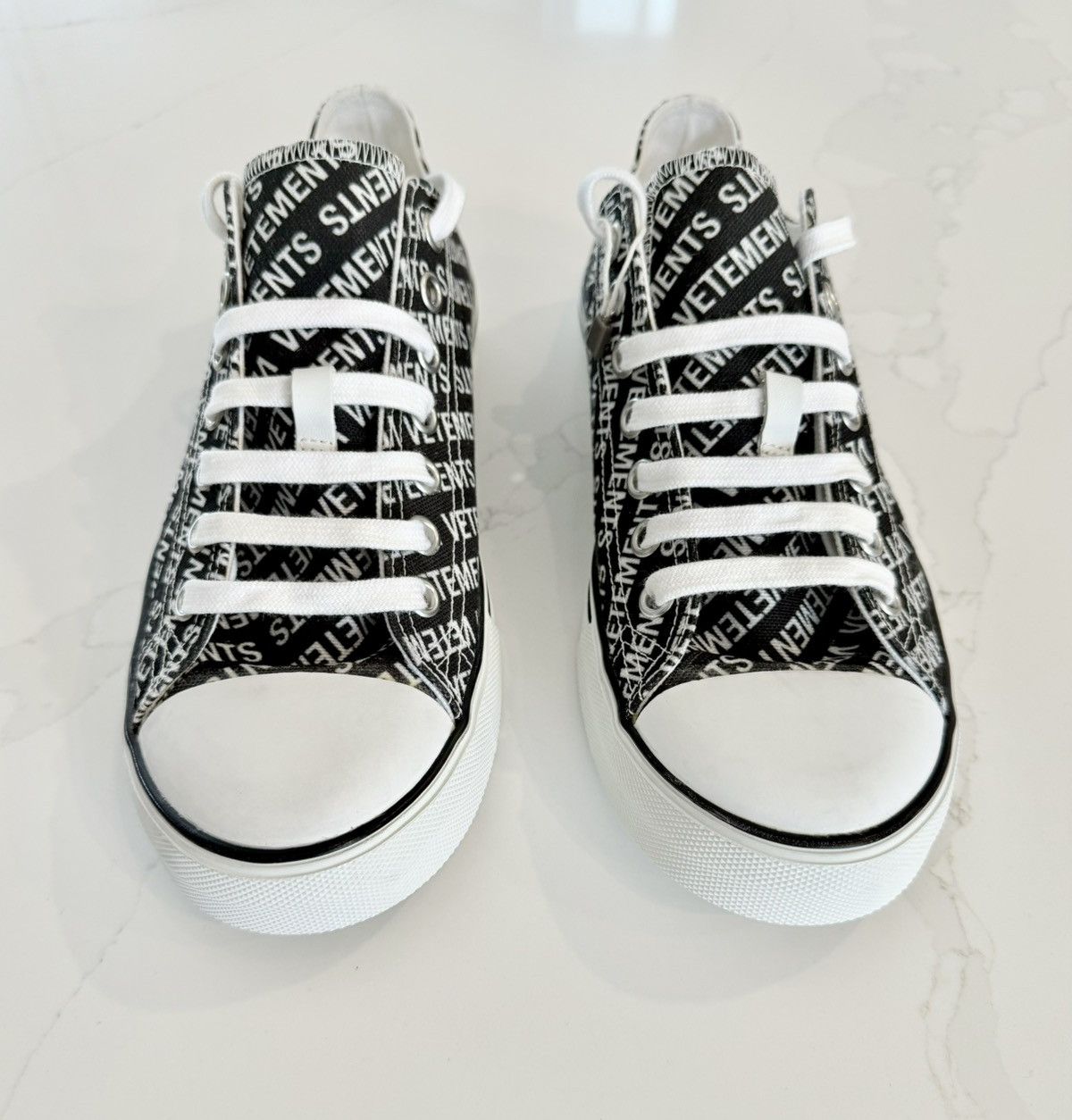 Vetements New FW18 Phase 2 Monogram CTN Low Top Canvas Sneakers 42 Size US 8.5 / EU 41-42 - 5 Thumbnail