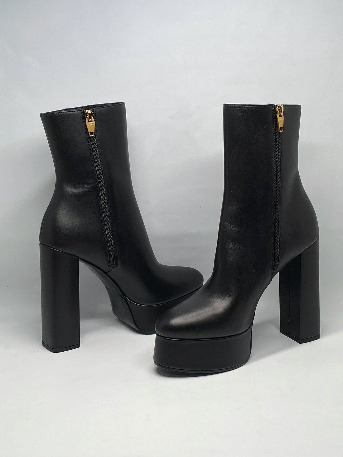 Balmain Balmain Brune Leather Platform Ankle Boots size 39.5 Size US 9.5 / IT 39.5 - 10 Thumbnail
