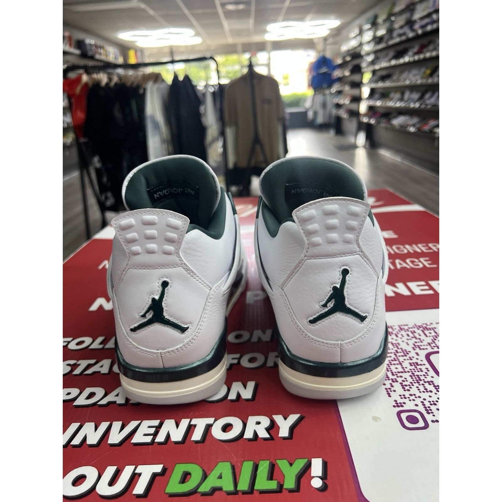 Jordan Brand Air Jordan 4 Oxidized Green Size 10 (FQ8138-103) Size US 10 / EU 43 - 5 Thumbnail