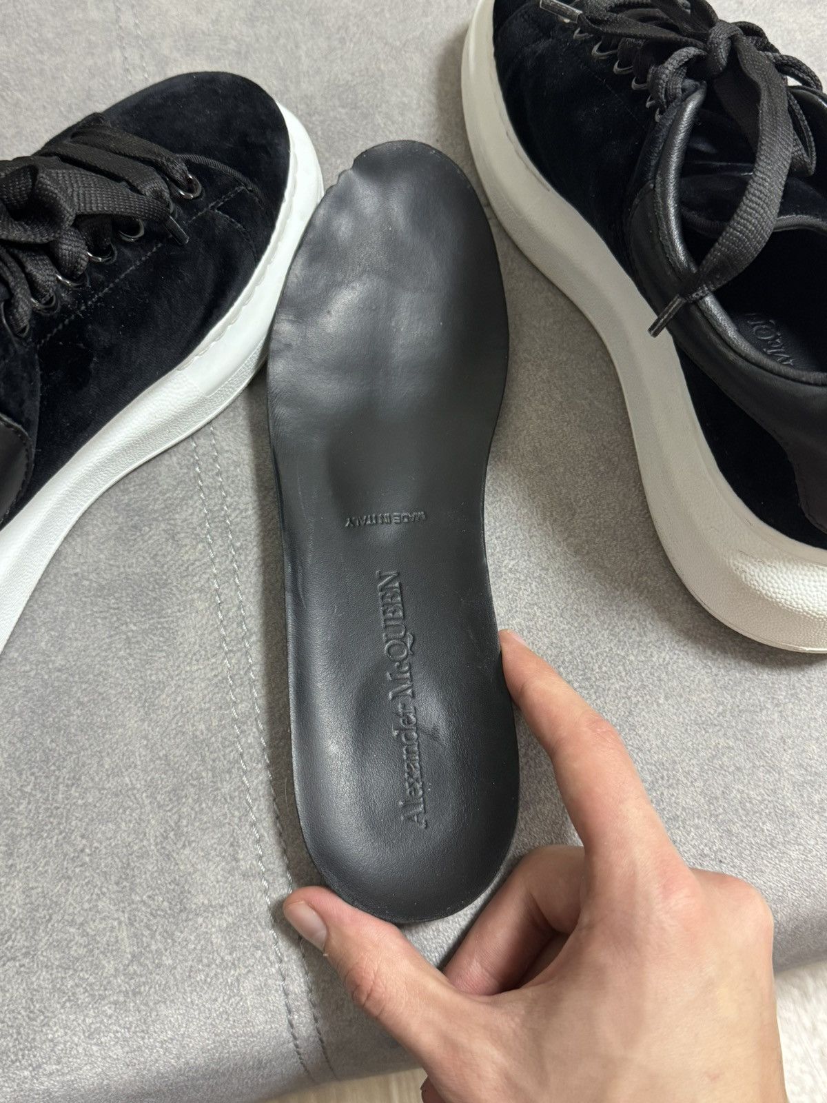 Alexander McQueen Rare Alexander McQueen Black Velvet Sneakers Shoes 40 Size US 9 / IT 39 - 11 Thumbnail