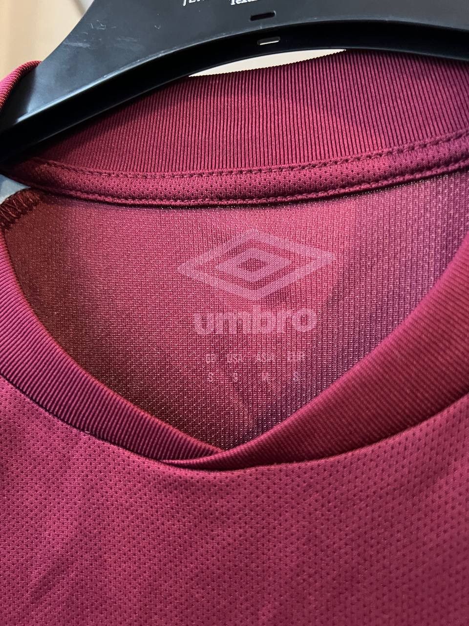 Umbro 2021/22 BURNLEY FC HOME SOCCER JERSEY FOOTBALL SHIRT SIZE S Size US S / EU 44-46 / 1 - 9 Thumbnail