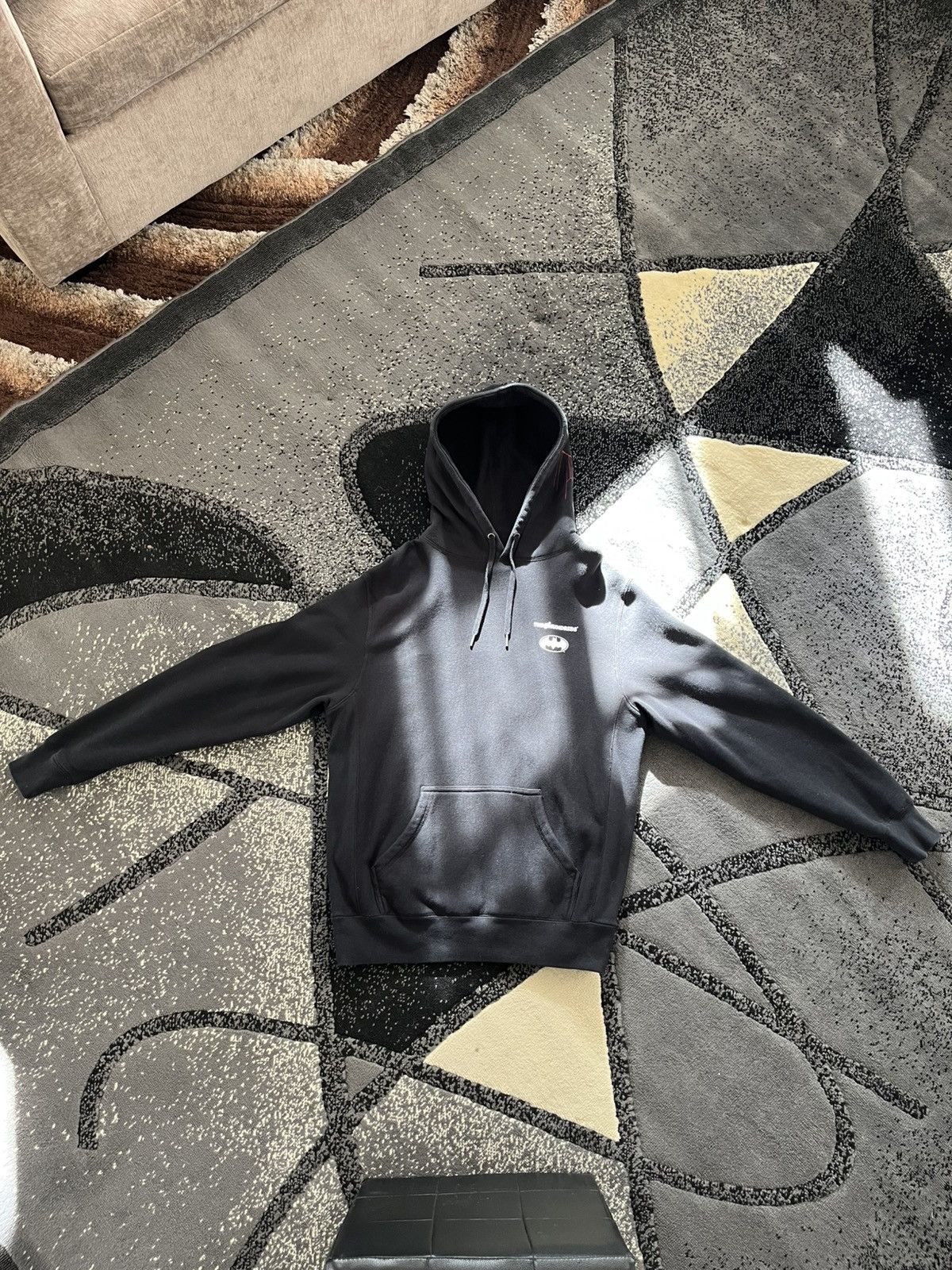 The Hundreds The Hundreds “The Dark Knight Returns” Size US M / EU 48-50 / 2 - 1 Thumbnail
