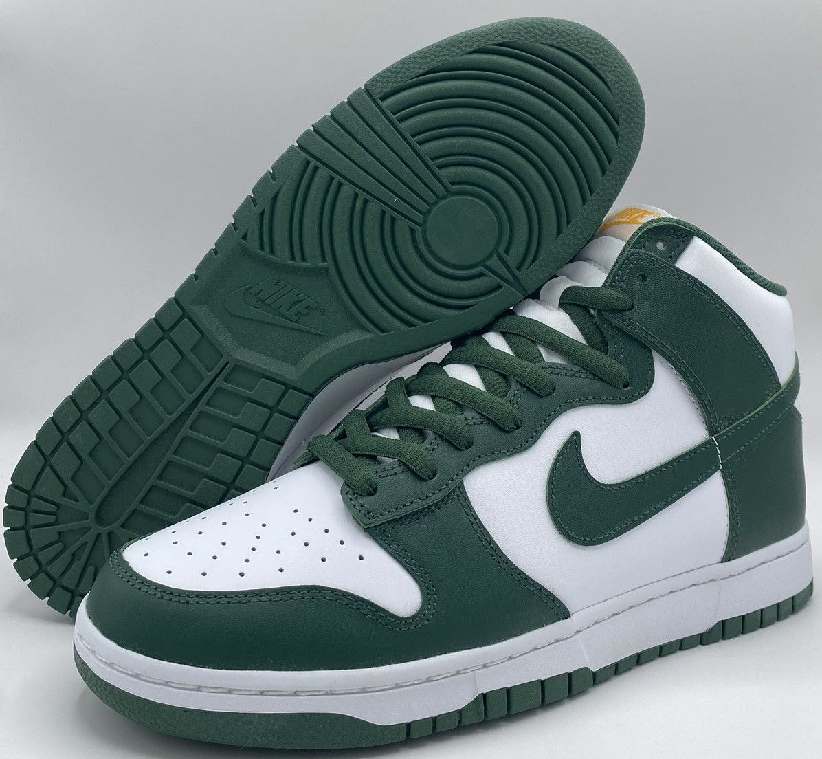 Nike Nike Dunk High Australia Size US 12 / EU 45 - 1 Thumbnail
