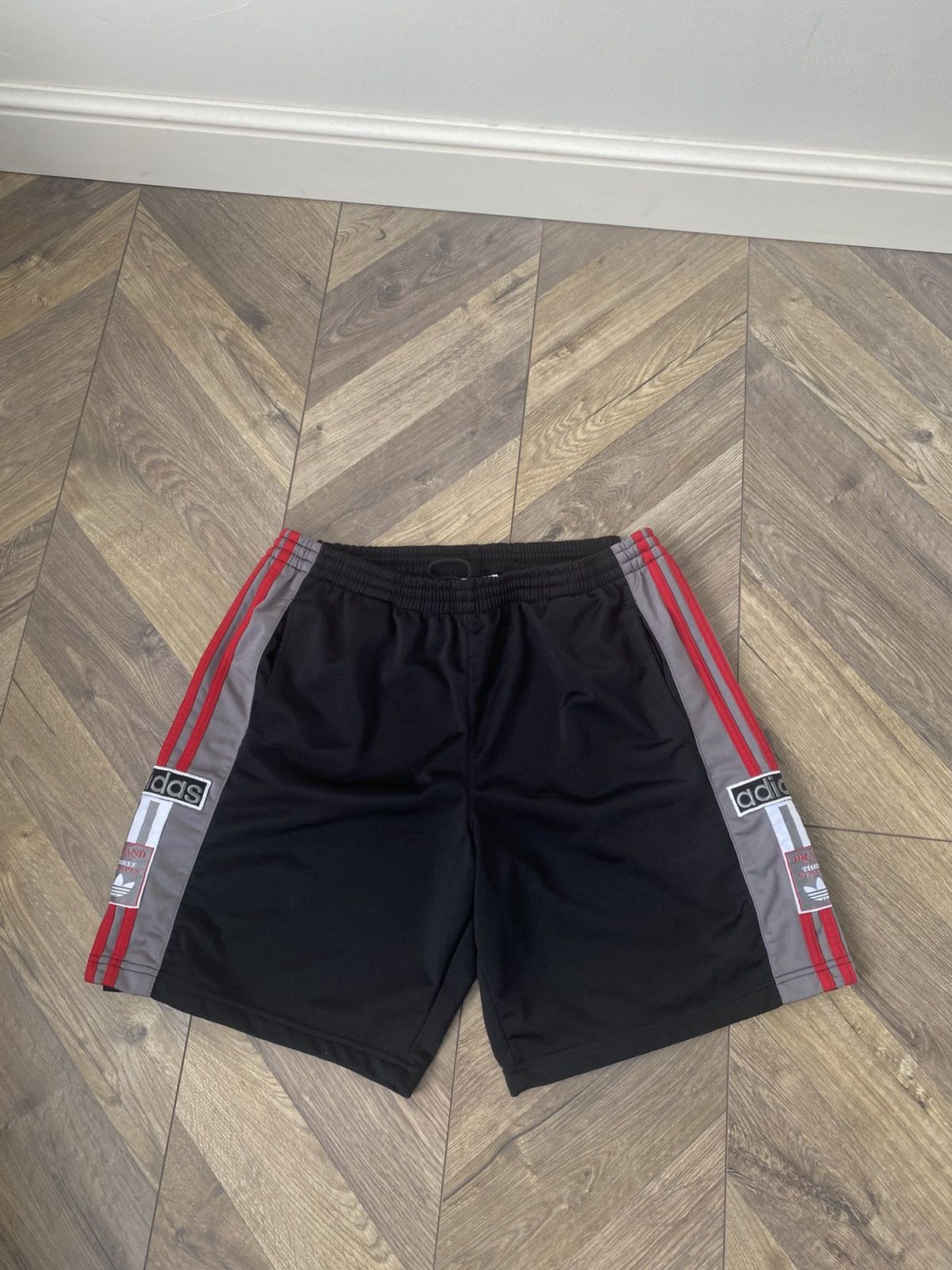 Adidas × Vintage Vintage Adidas 90s Adibreak Shorts Size US 34 / EU 50 - 1 Thumbnail