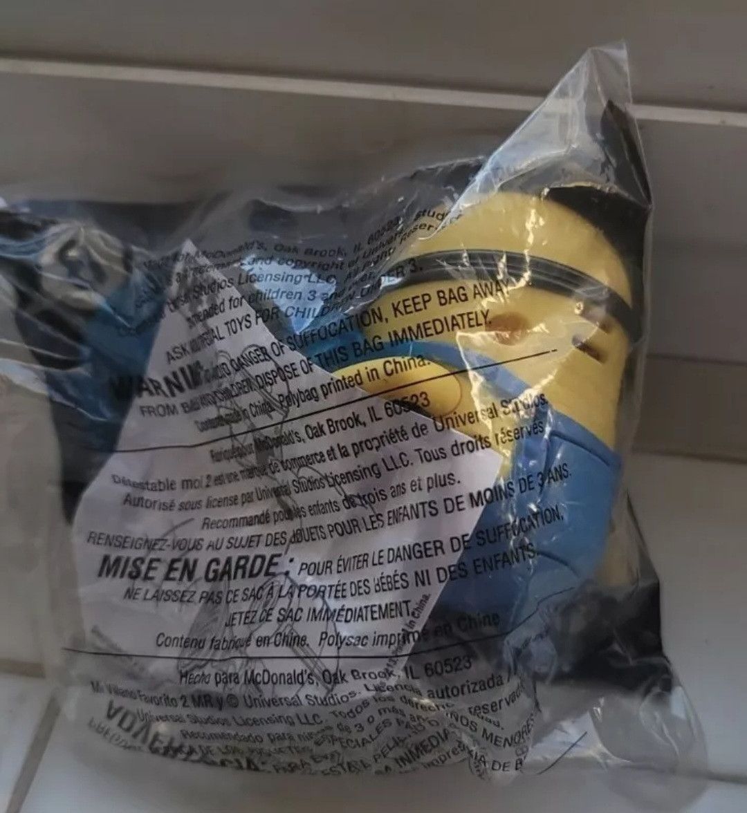 Universal Studios NIP Despicable Me 2 McDonald's Happy Toy Minion - Stuart Size ONE SIZE - 2 Thumbnail