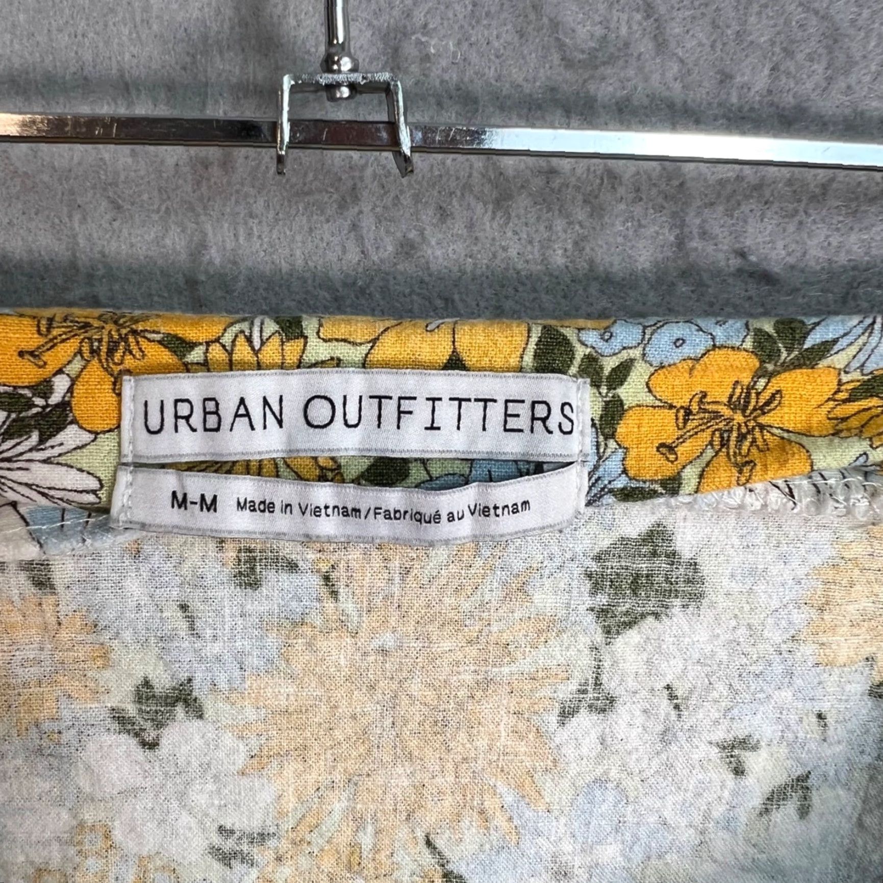 Urban Outfitters VINTAGE Urban Outfitters Womens Medium Floral Mini Skirt With Side Slit Size 32" / US 10 / IT 46 - 3 Thumbnail