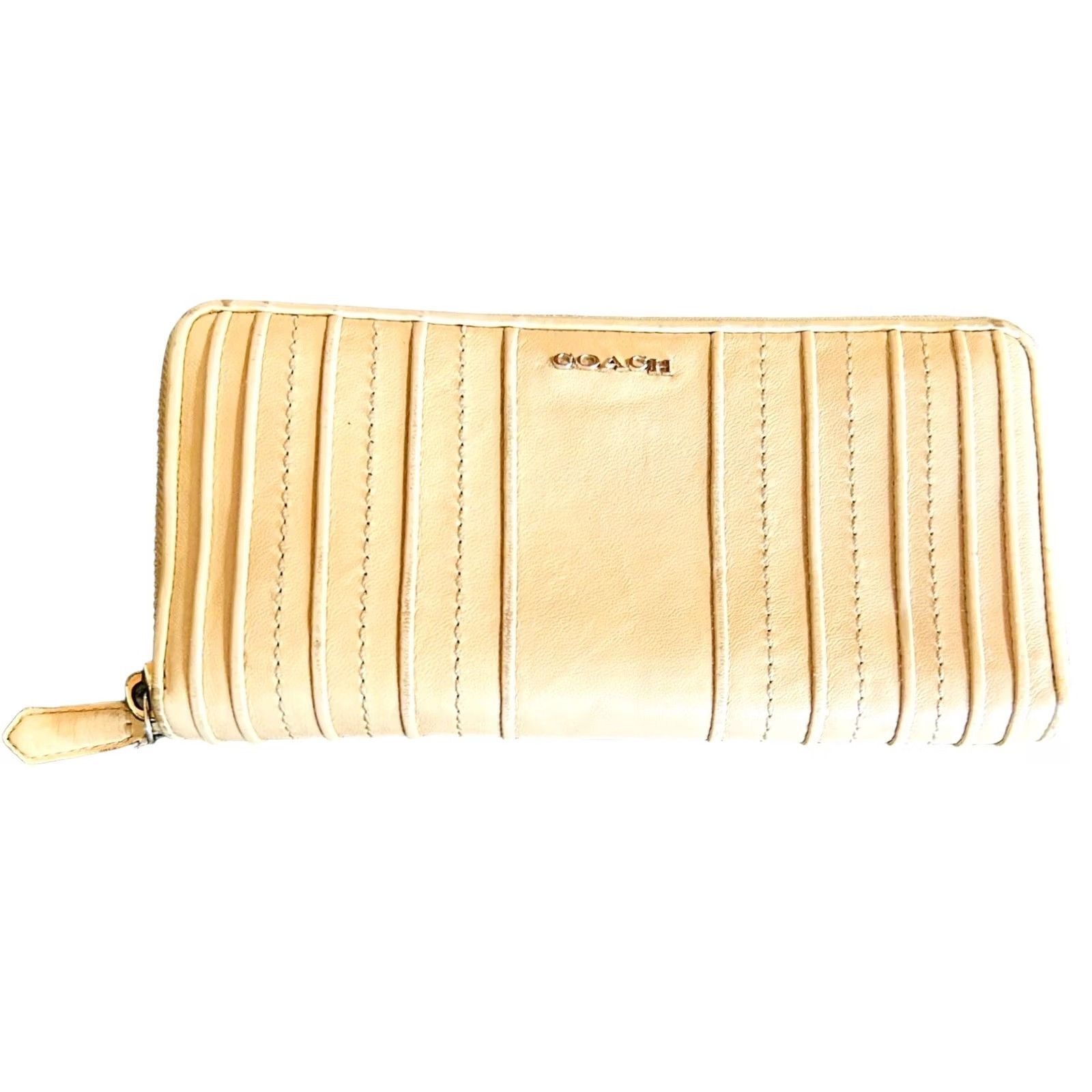 Coach COACH Gathered Beige Leather Long Wallet Quilted Zipper Round Women's Read Des Envelop Wallet Zip-Around Credit Card Size ONE SIZE - 2 Thumbnail