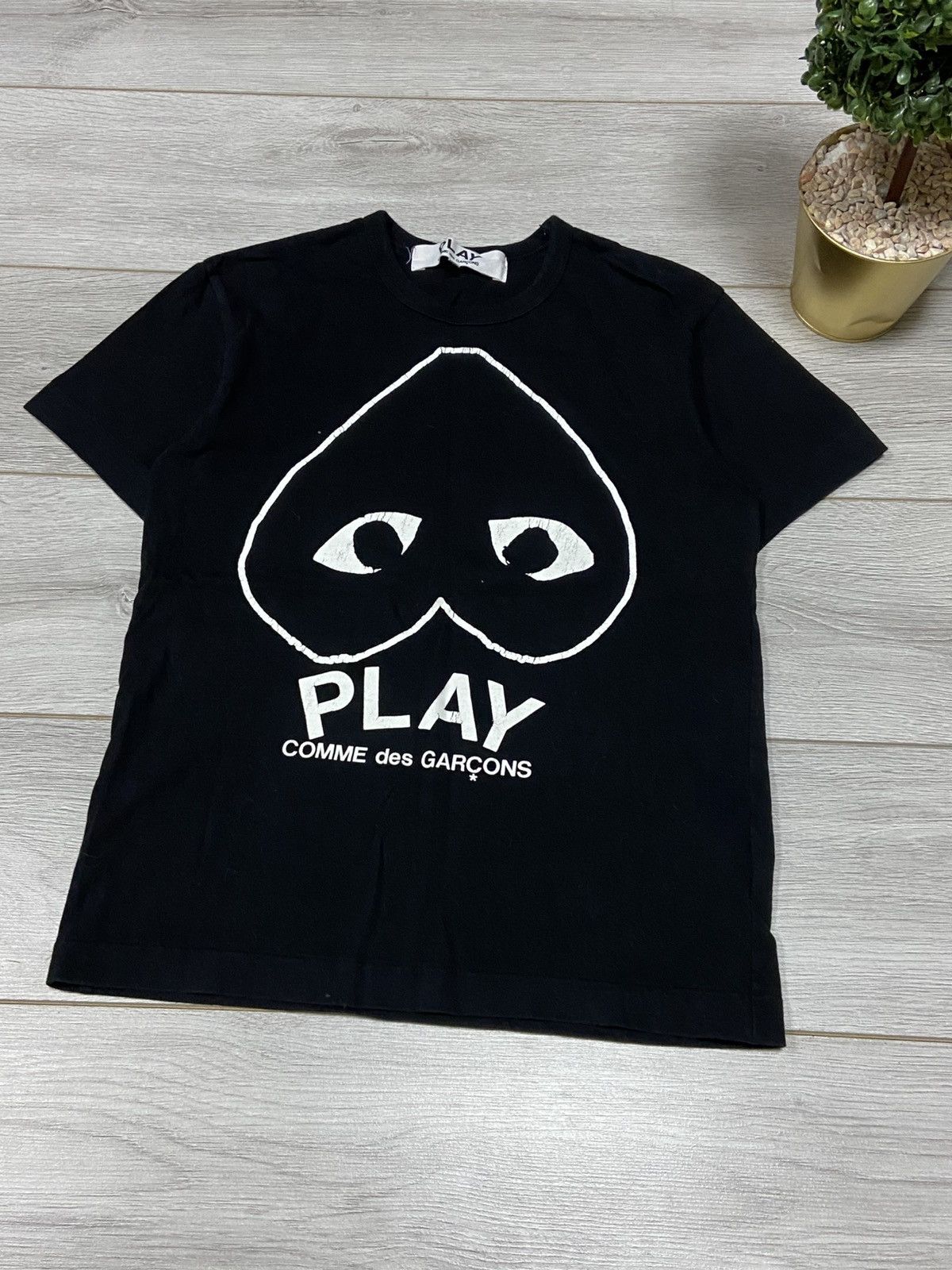Comme des Garcons PLAY PLAY vintage Comme des garçons big print logo heart t-shirt Size US M / EU 48-50 / 2 - 3 Thumbnail