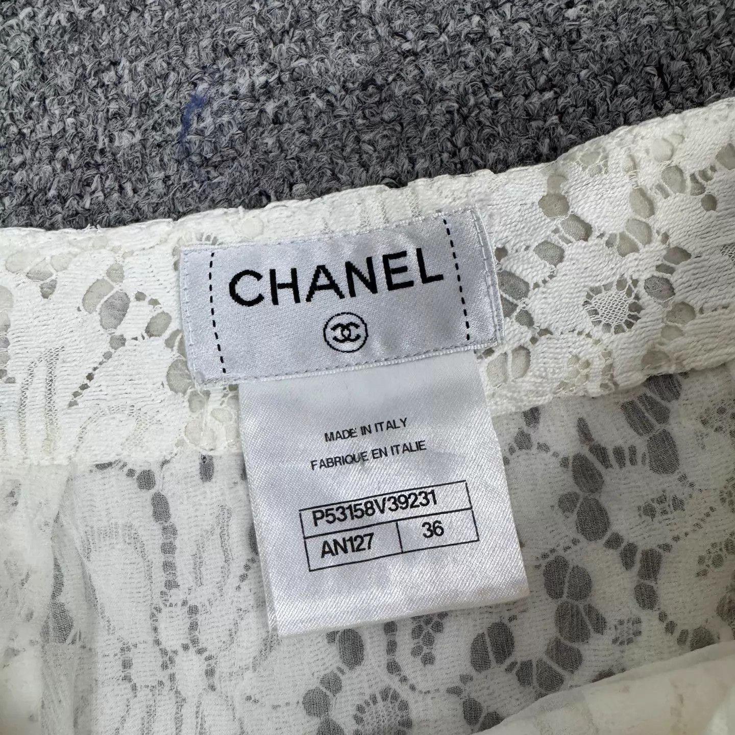 Chanel Chanel white floral lace midi 36 99 new skirt Size 26" / US 2 / IT 38 - 5 Thumbnail