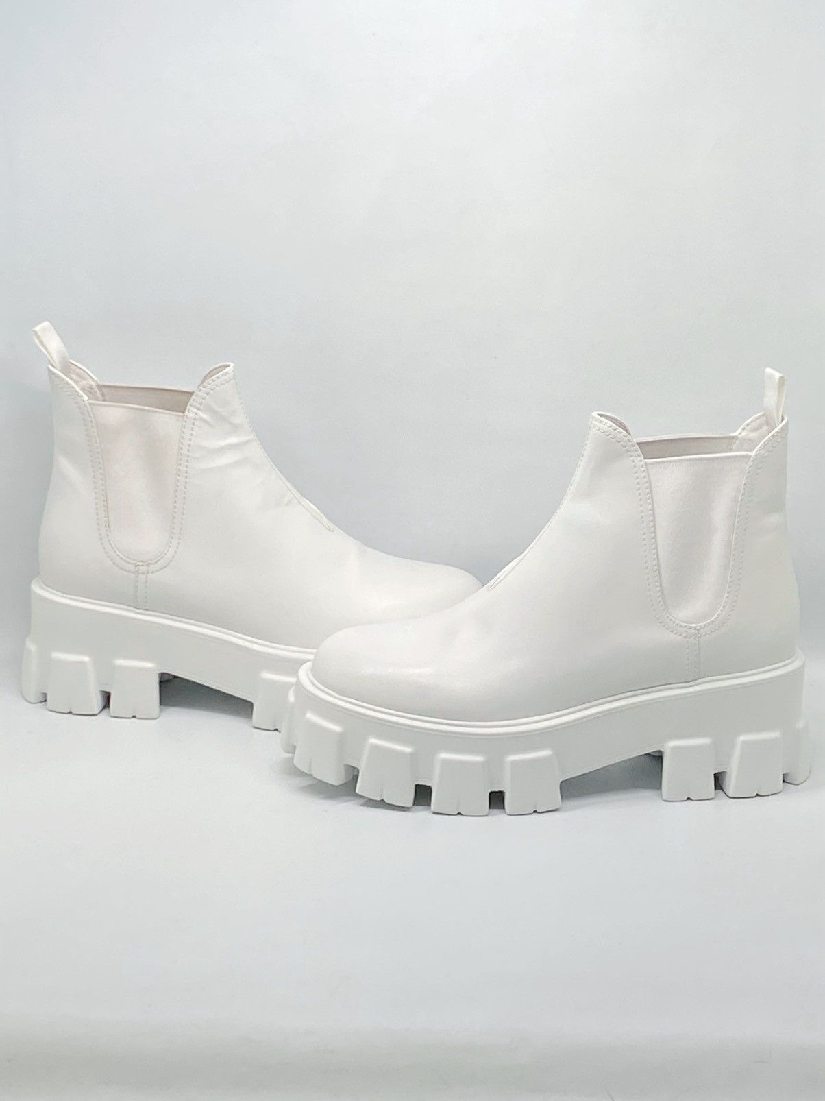 Prada Prada Monolith Leather Lug-Sole Chelsea Boots size 37 Size US 7 / IT 37 - 2 Thumbnail