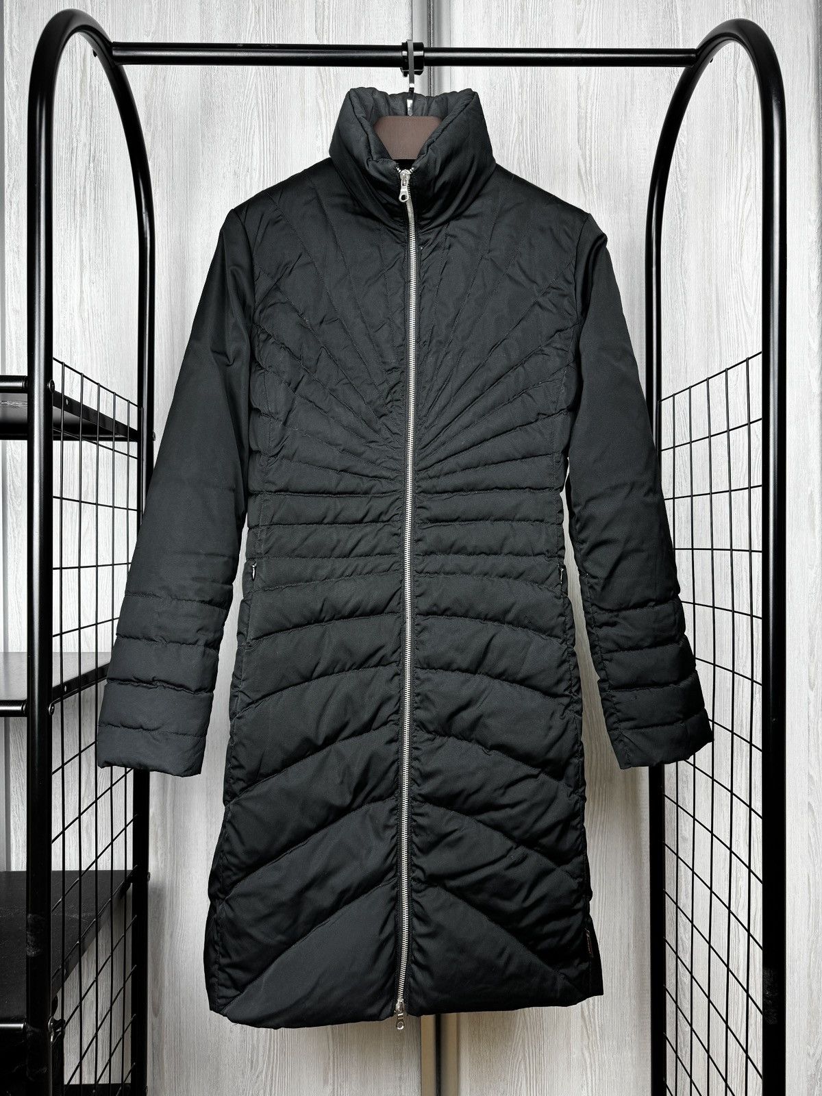 Moncler Moncler vintage long quilted down coat jacket size 2 Size M / US 6-8 / IT 42-44 - 2 Thumbnail