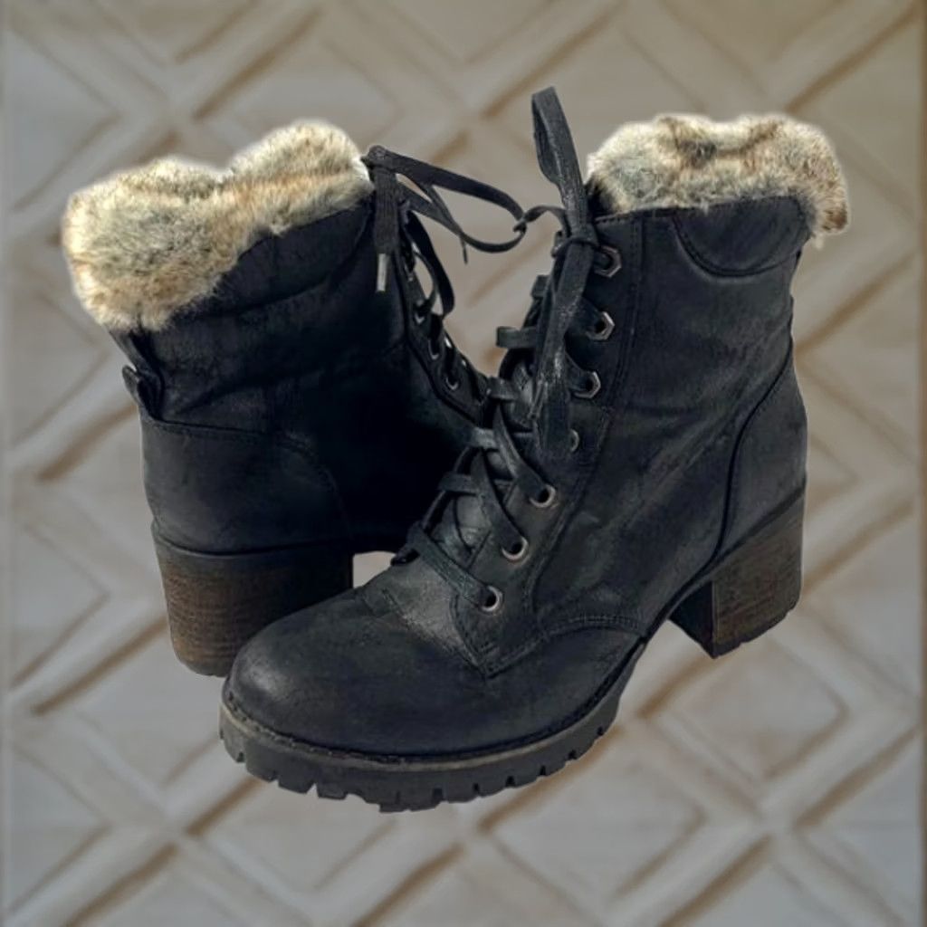Steve Madden VINTAGE? NWOB Steve Madden Comfort Faux Leather Winter Boots Womens 10 Black Faux Leather Snow Boot Women 10 Black Steve Madden Winter Boots Womens 10 Size US 10 / IT 40 - 1 Thumbnail