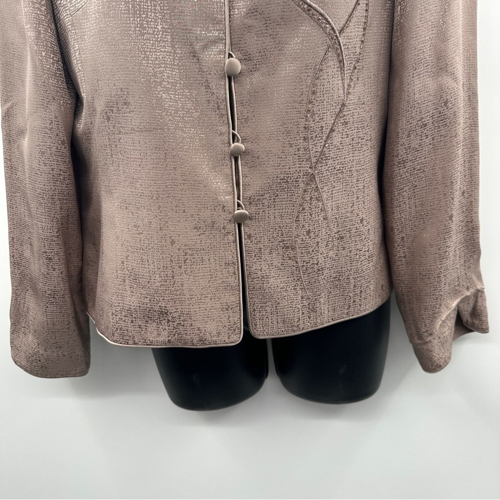 Adrianna Papell Adrianna Papell 100% Silk Beige Blazer Skirt Set Size 12 Size XL / US 12-14 / IT 48-50 - 3 Thumbnail