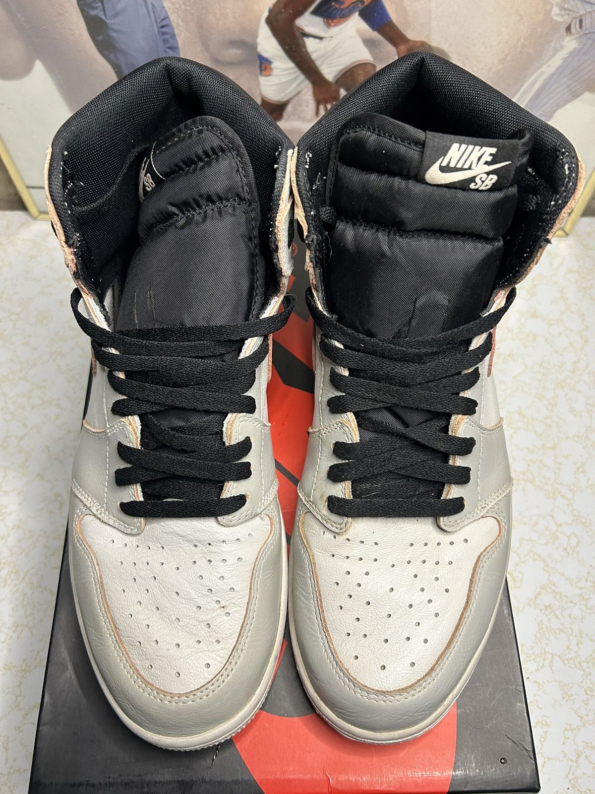 Air Jordan Retro High SB Light Bone 2019